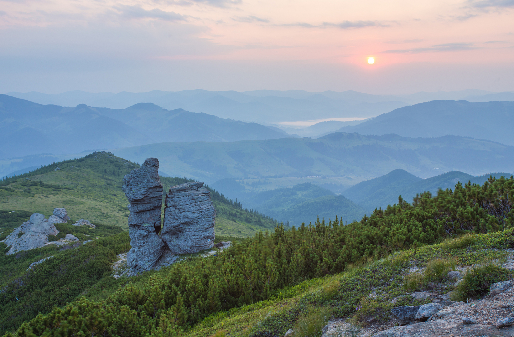 邵阳南山旅游指南:  邵阳南山位于湖南省邵阳市城步苗族自治县,驶一