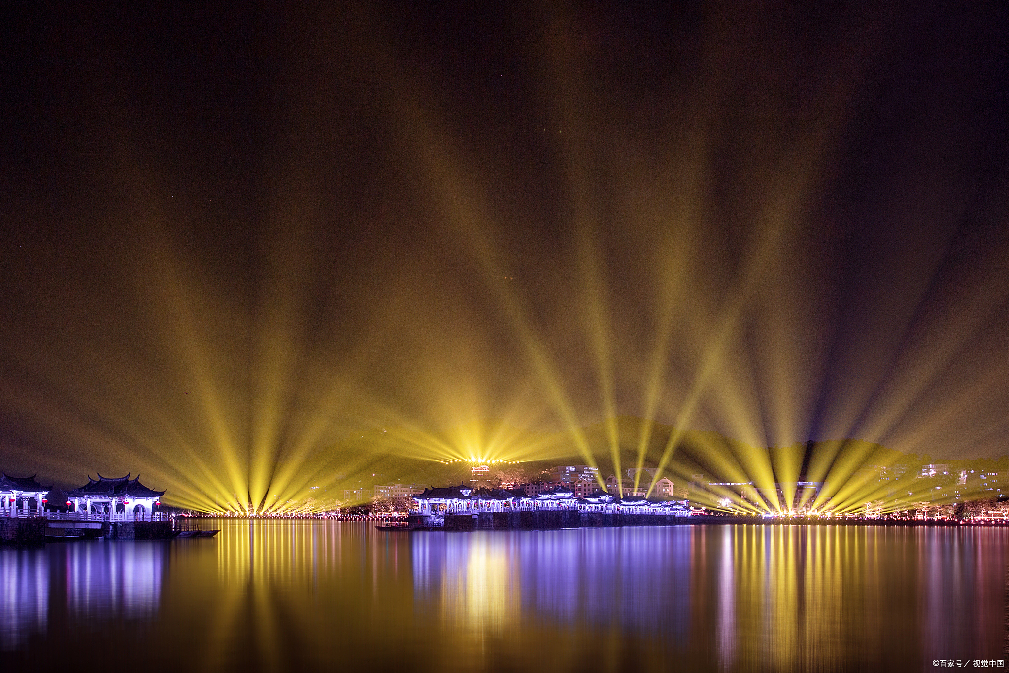 临沂灯光秀最佳观赏地点|以下是一些临沂灯光秀的较佳观赏地点:  **