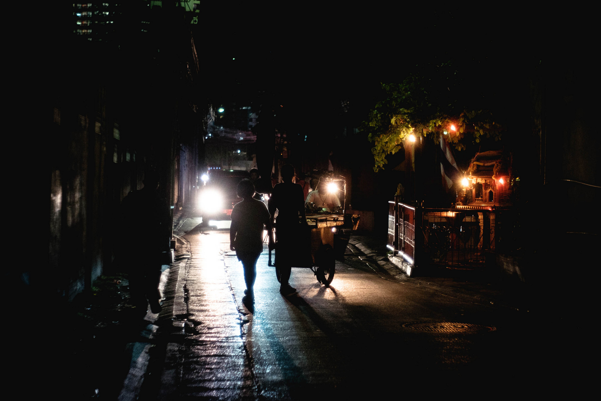 回忆已成往事.我中考已经结束了,我要去远方独行.