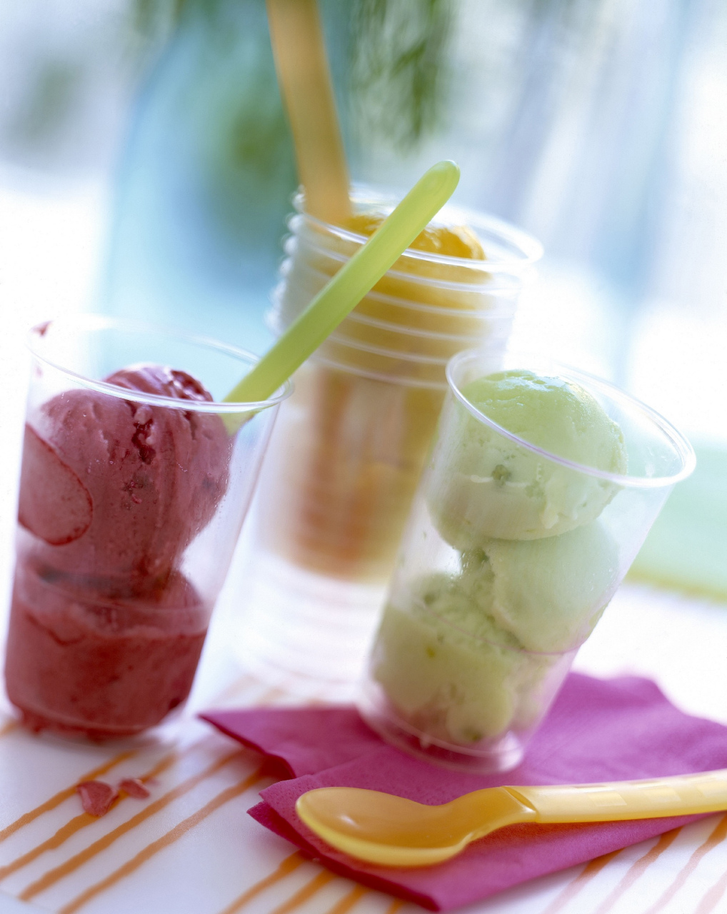 夏日容易焦虑?如何排遣焦虑呢? 一,喝冷饮.