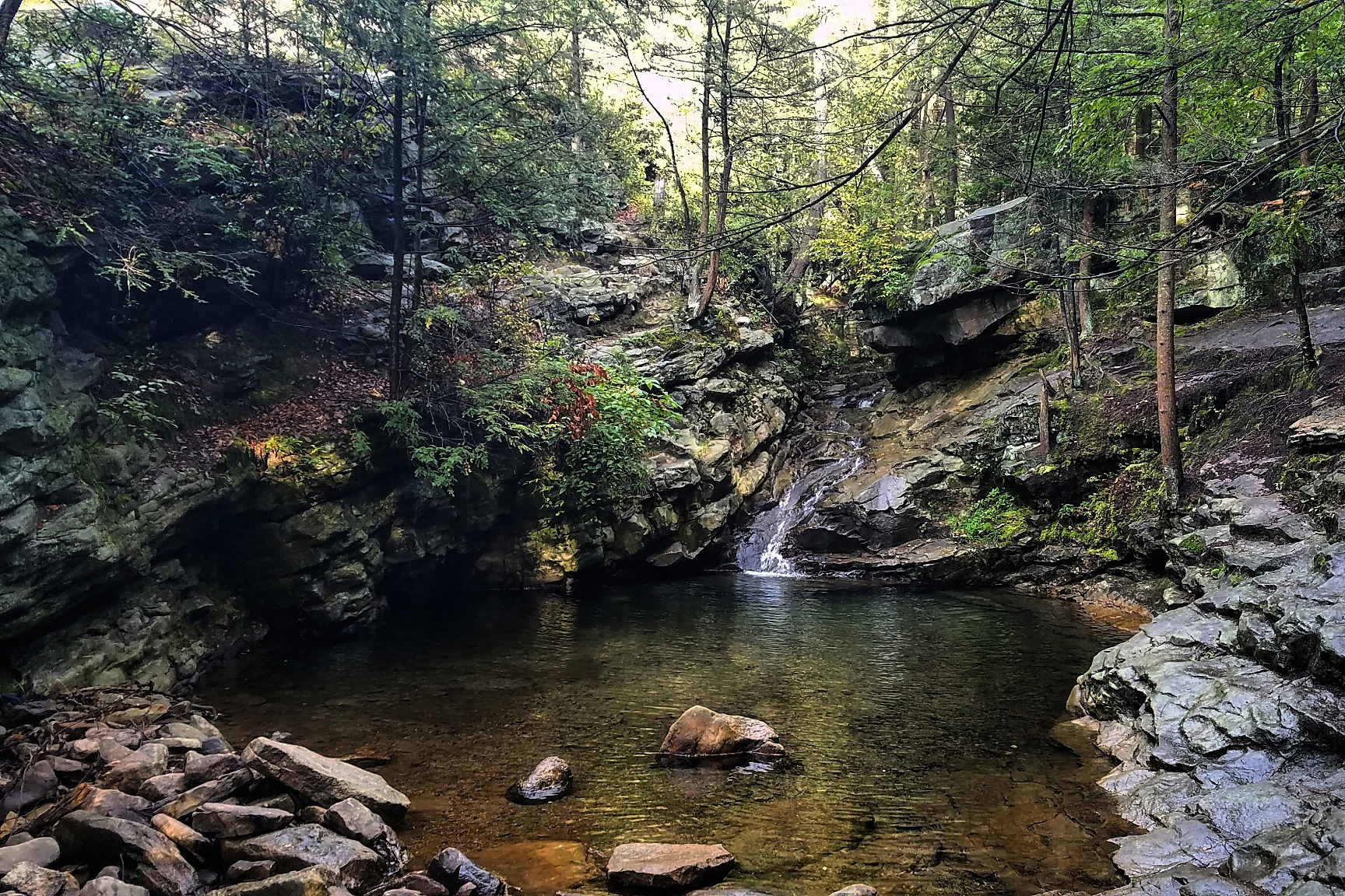 峨眉大沟位于四川,拥有绝美的自然风光,深厚的民俗文化和丰富的户外