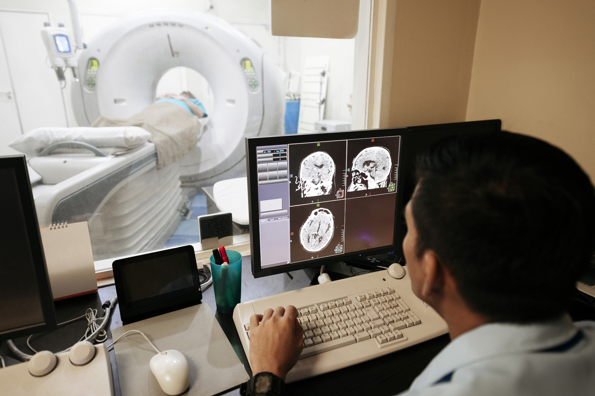 医学影像检查都有辐射吗?