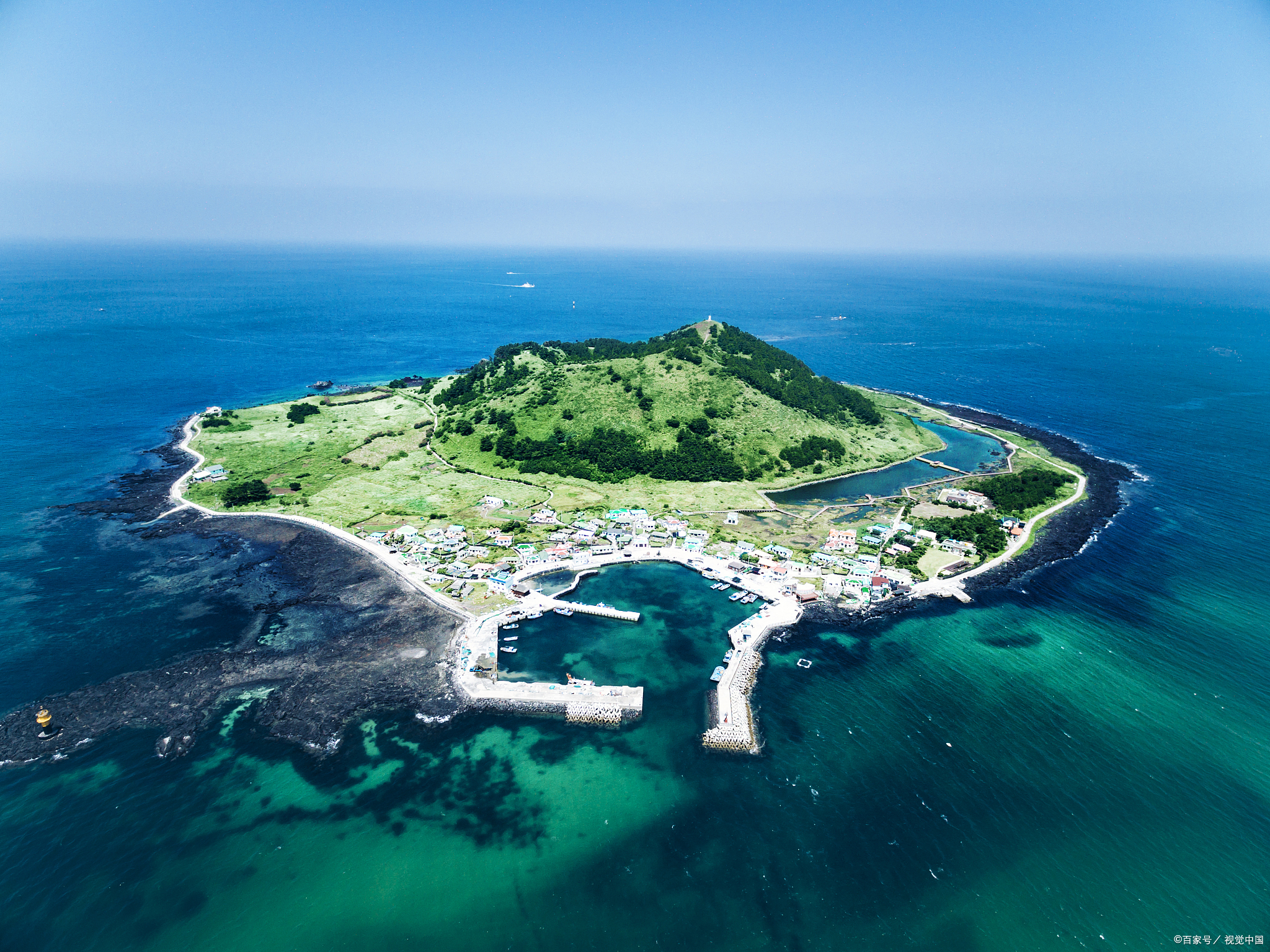 9月10日,一则振奋人心的消息传来:国务院批复同意新建黄岩岛国家级