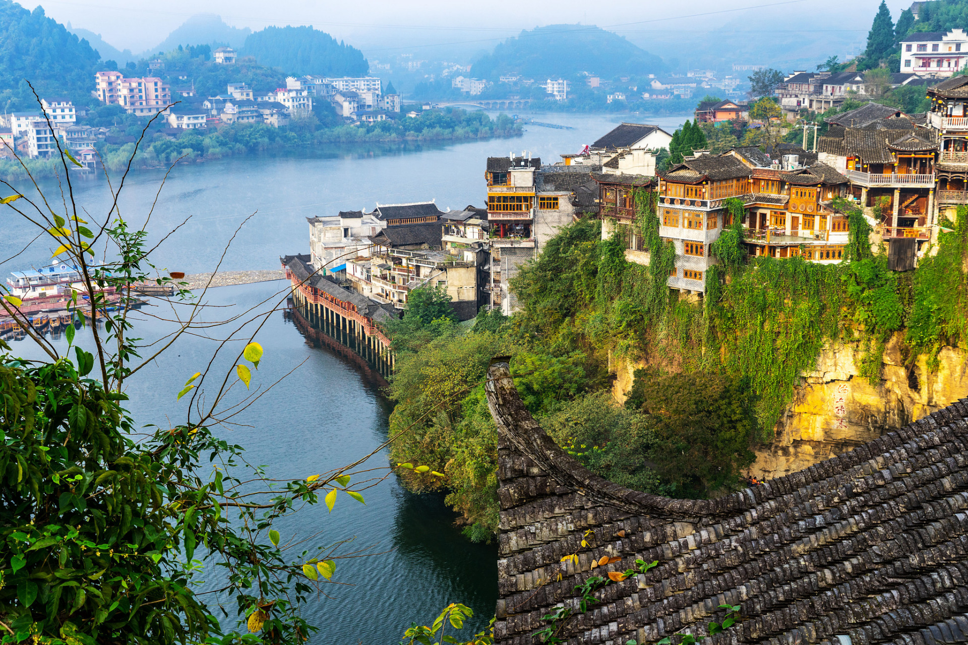 芙蓉镇旅游打卡推荐#芙蓉古镇# #旅游景点#   芙蓉镇位于湖南省长沙市