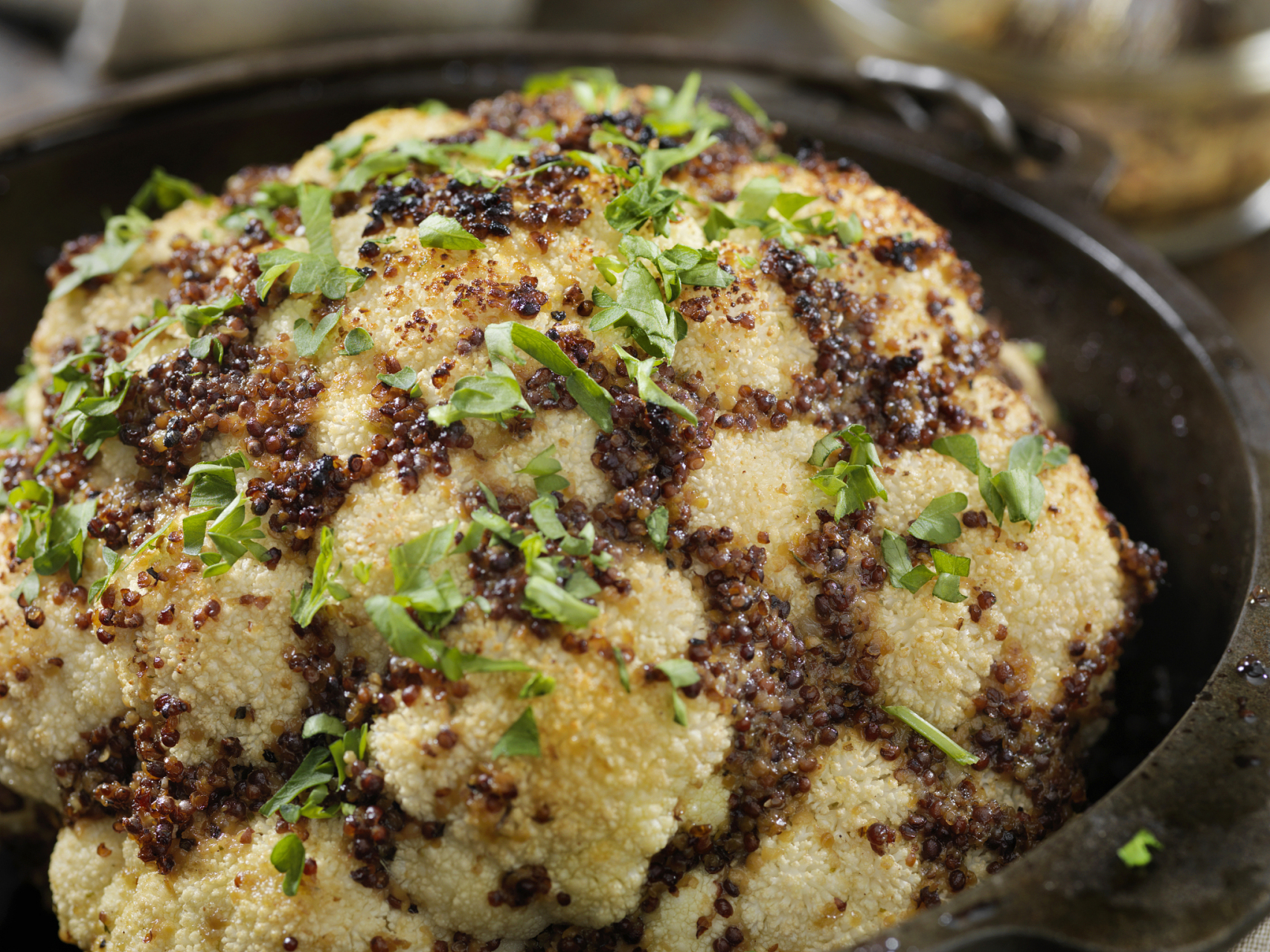 黄石糯米鸡选用上等糯米和特制的馅料,经过精心制作而成.