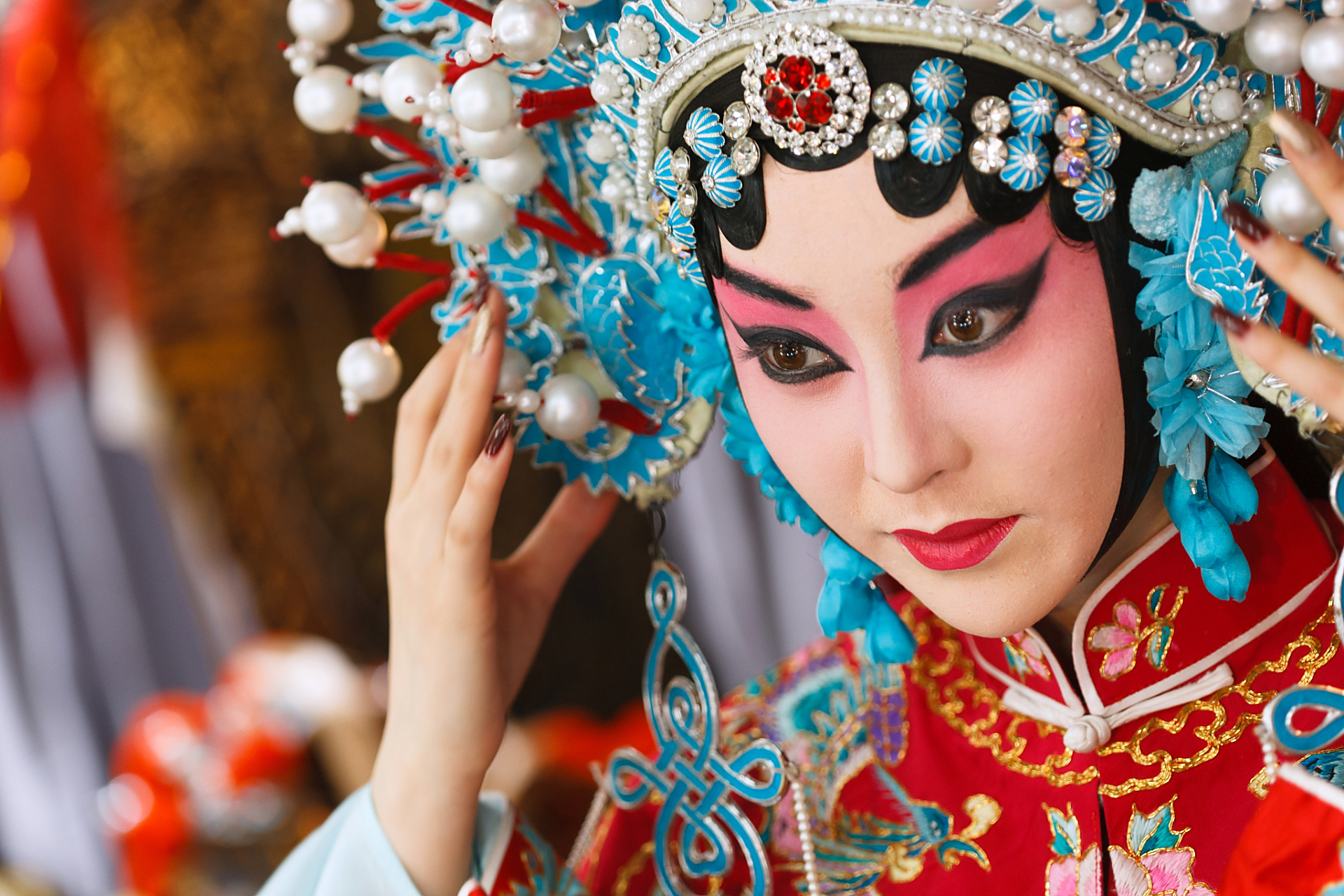 花旦与青衣为中国传统戏曲中旦角的不同分支.