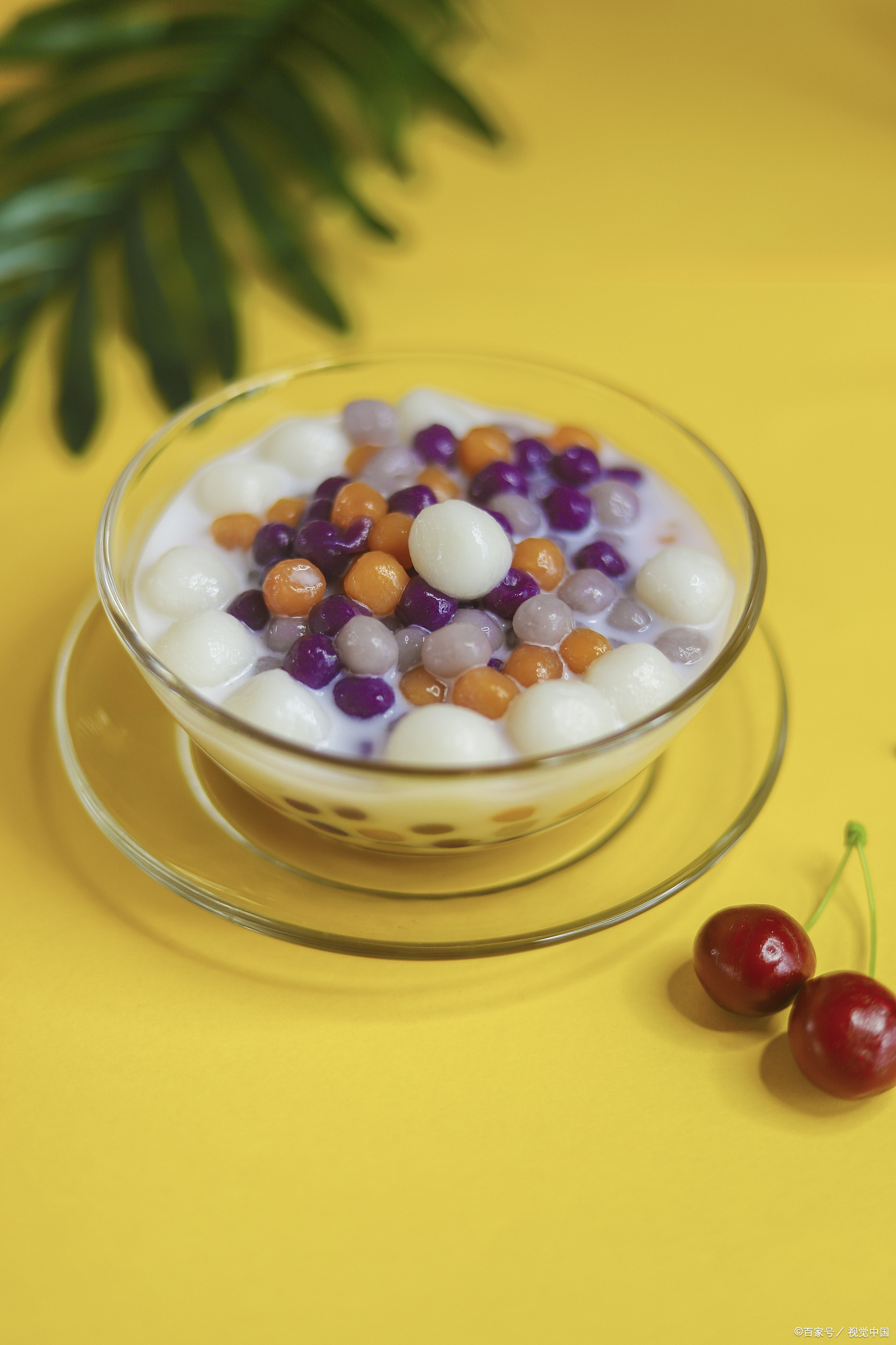 今天咱们来聊聊怎么煮出那晶莹剔透,软糯q弹的芋圆,保证让你一吃就停