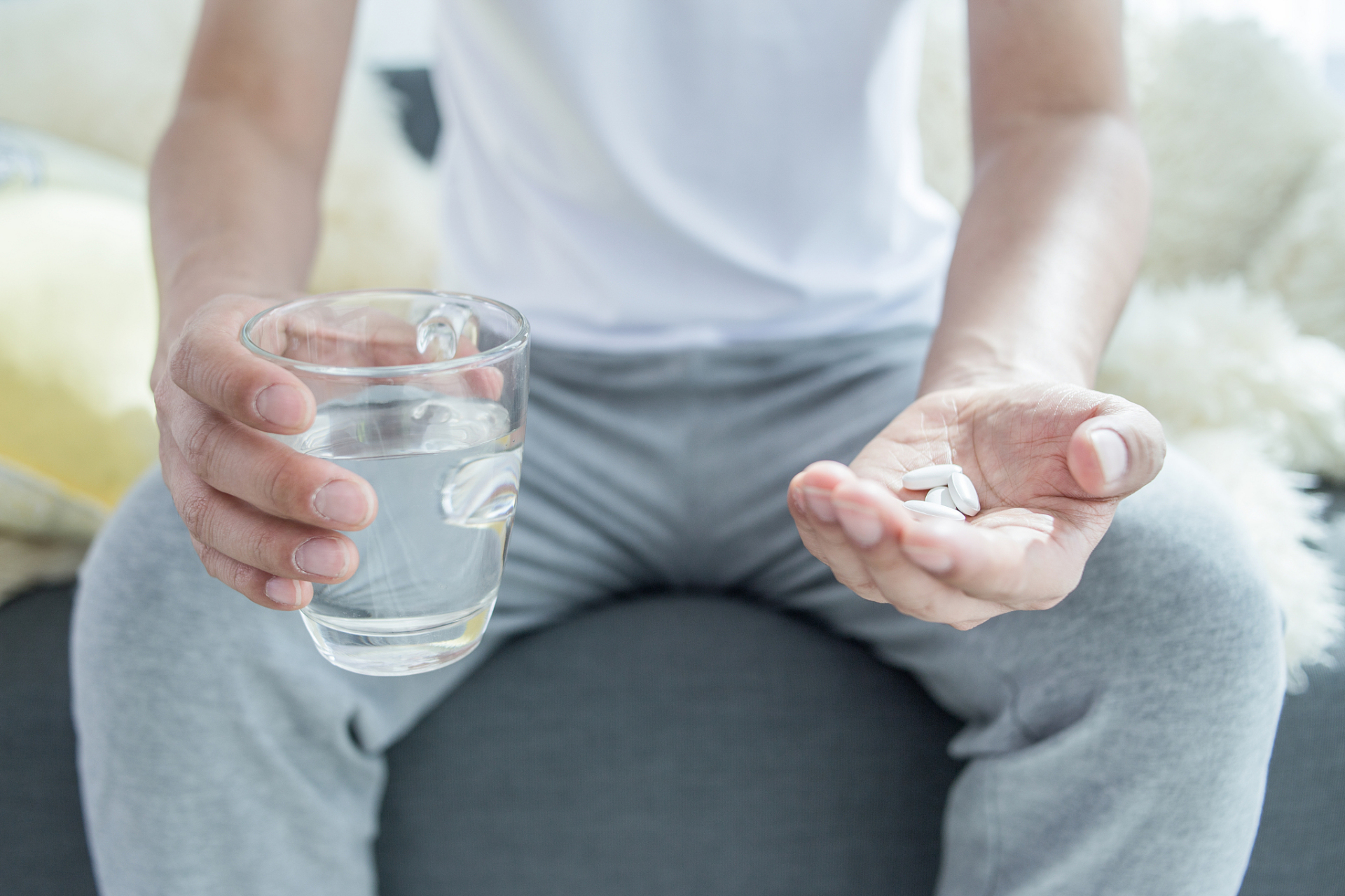 和富二代男朋友谈婚论嫁,我要求婚房加我的名字