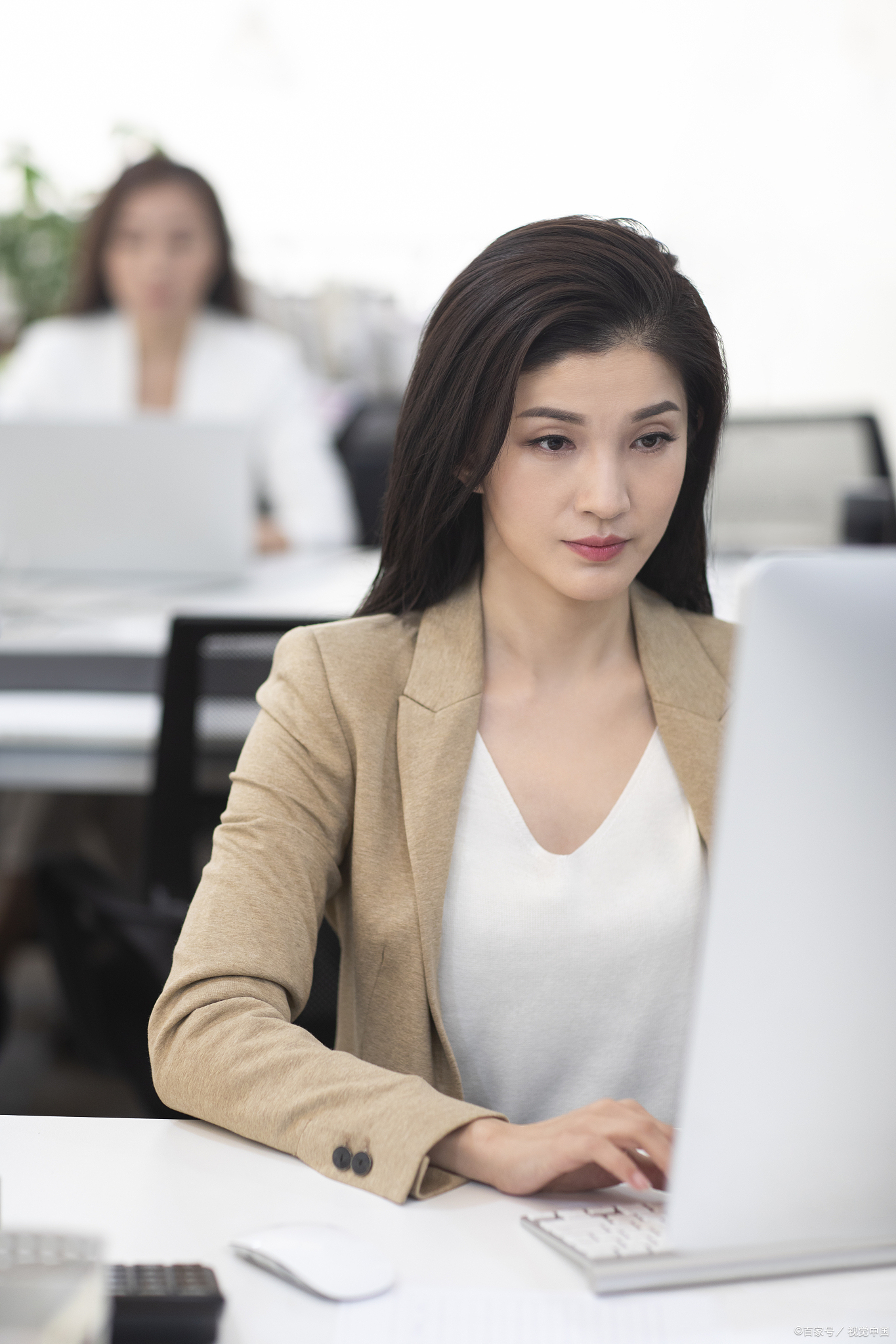 远程工作:随着互联网的普及,远程工作已经成为一种越来越受欢迎的工作