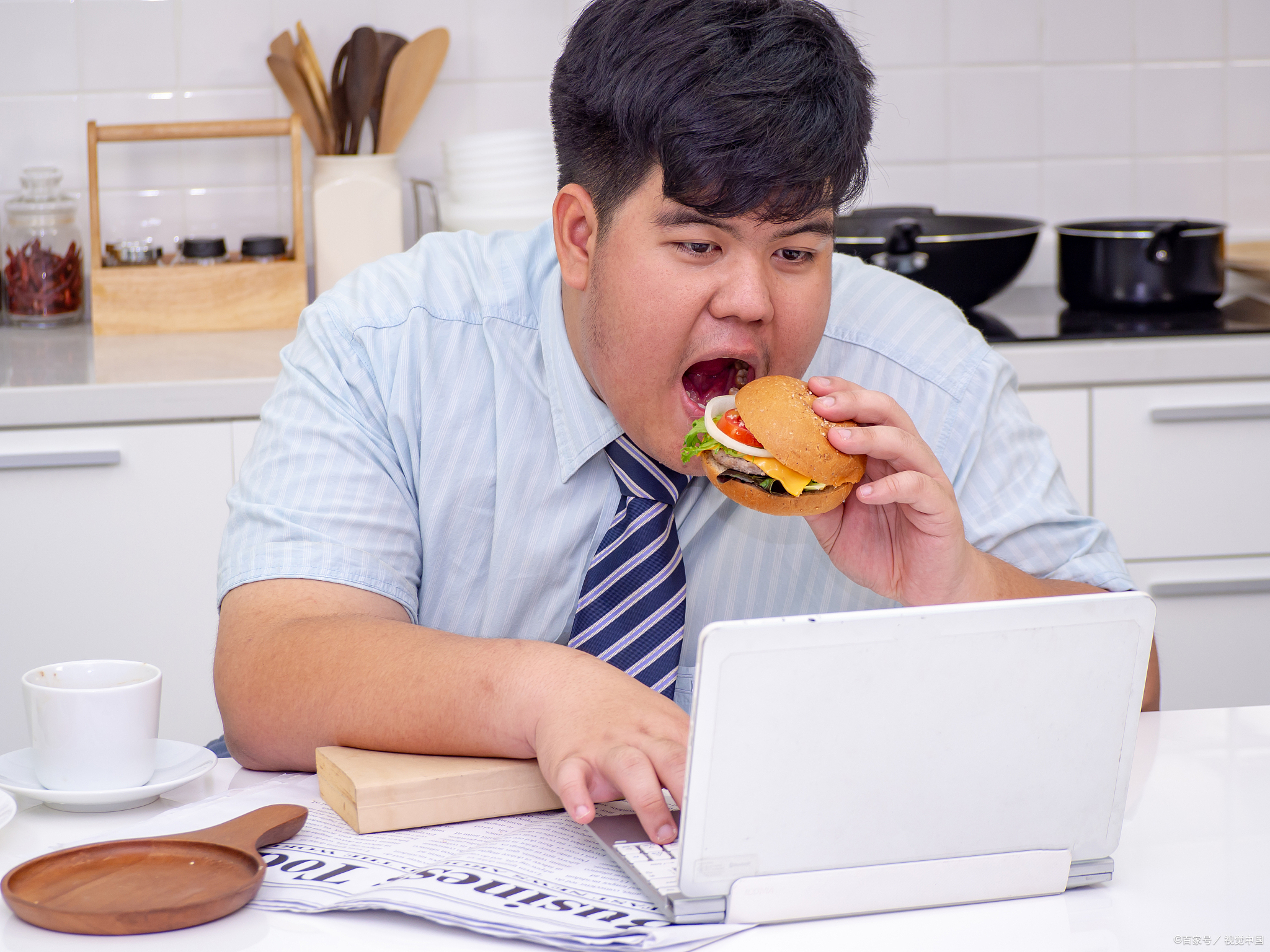 男人越忙越胖?晚餐换成这样吃,体重更容易稳