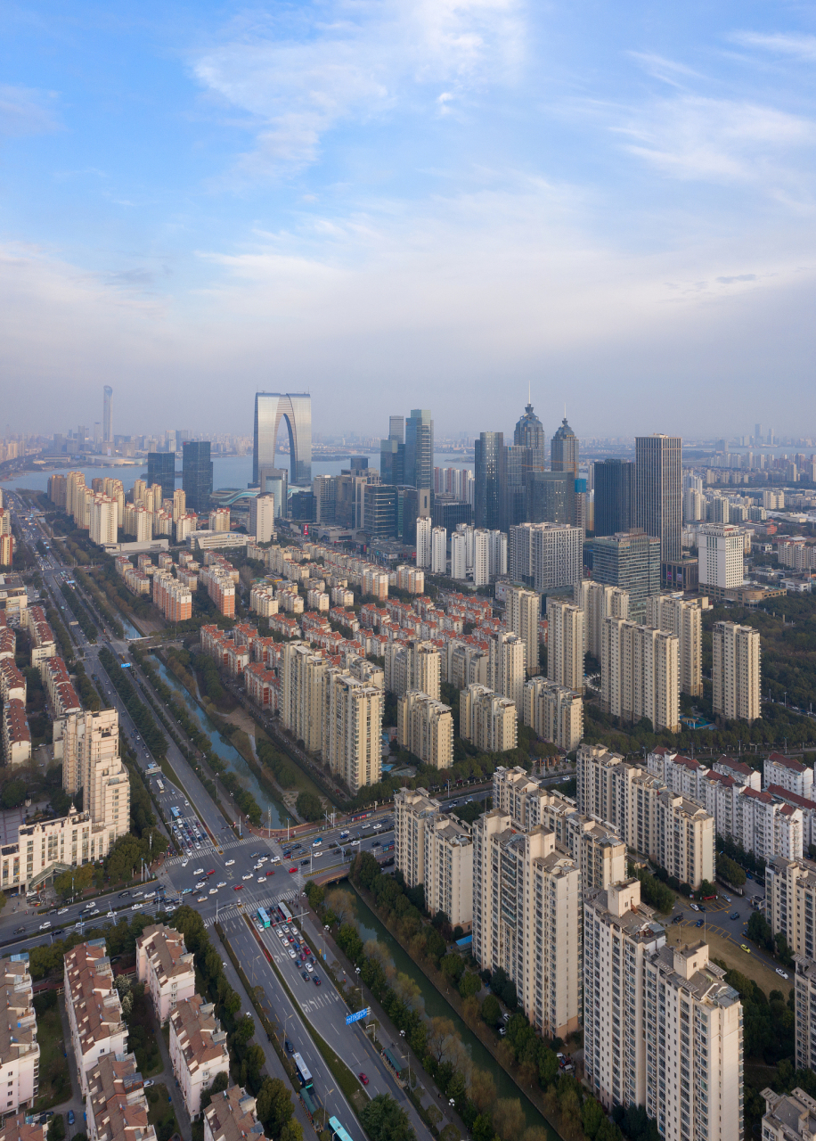 最近,江苏南通政府发布一系列房地产新政策,引发广泛关注和讨论