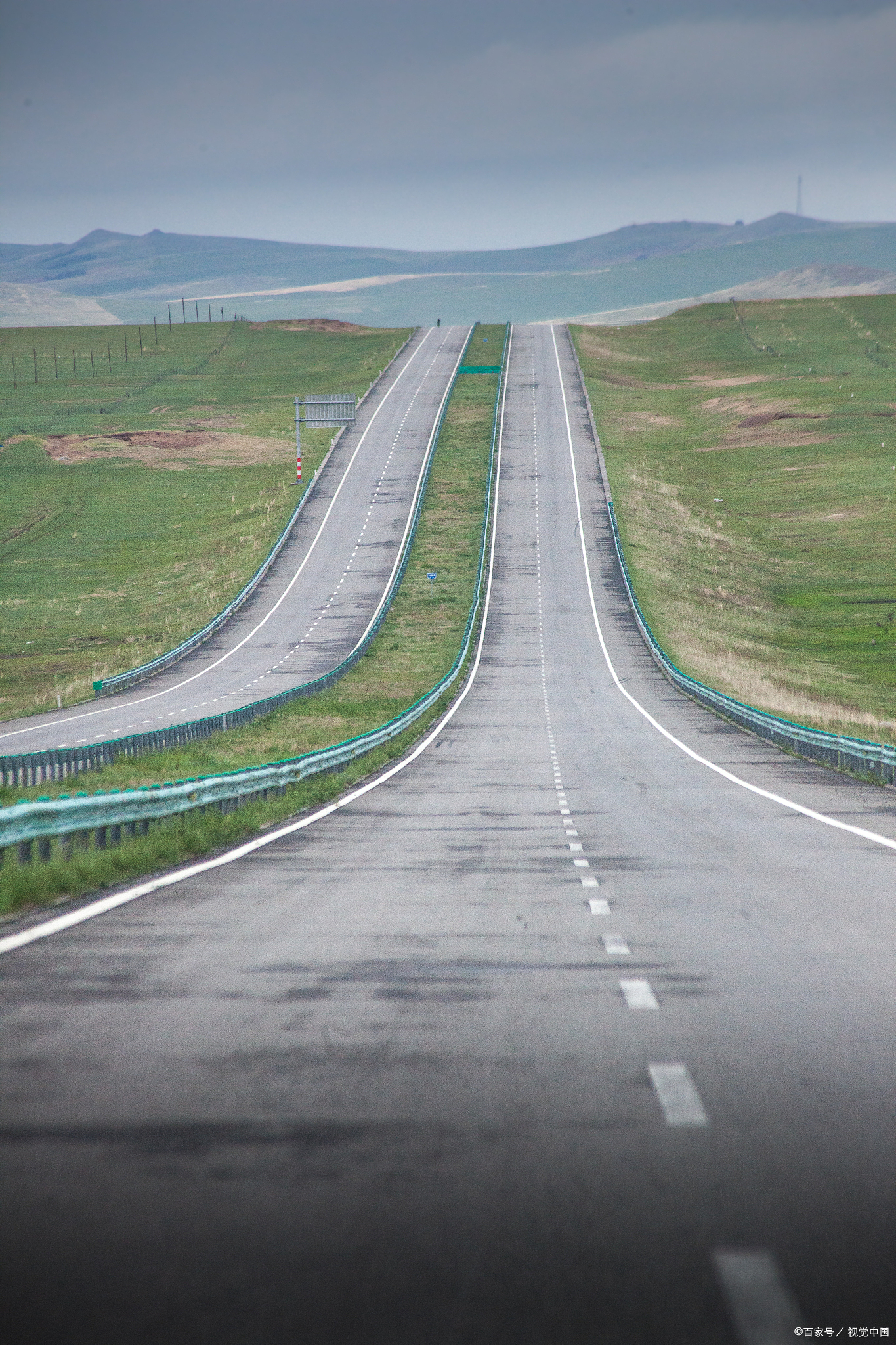 在美丽的公路上拍照, 以下这些构图技巧可以帮助你拍出自然美: 1.