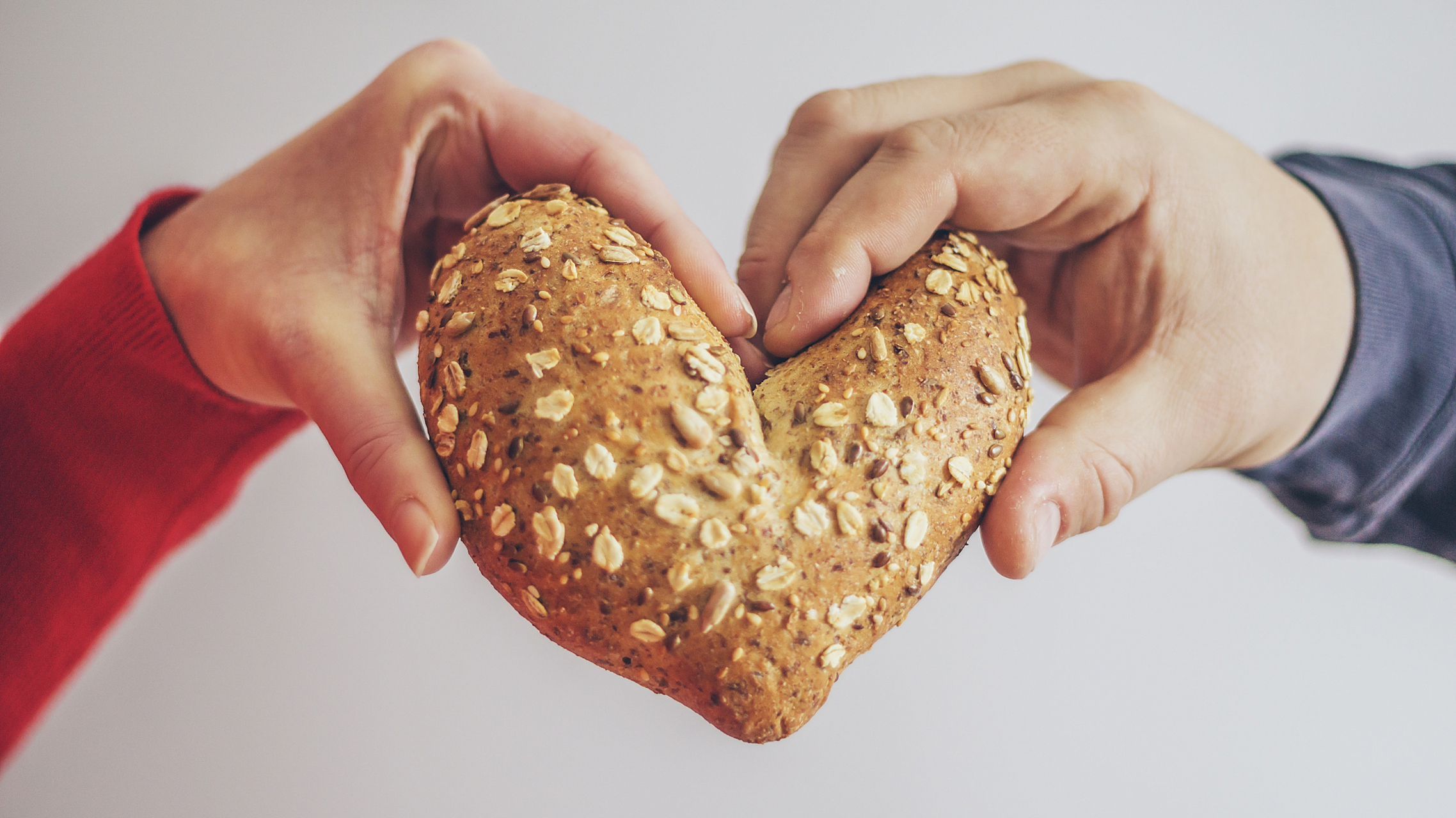 面包和爱情哪个更重要#   面包和爱情都是人生中重要的方面,但对于不