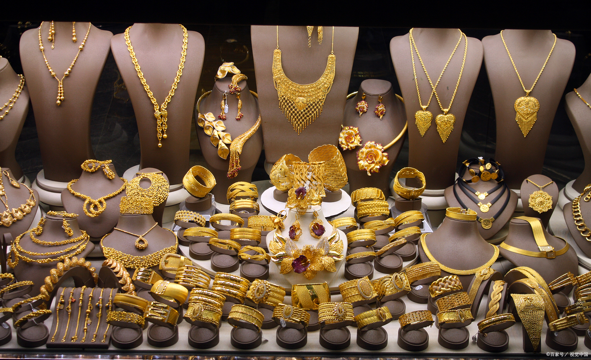 丛林寻金 在遥远的南美洲丛林深.@白晨乐的动态