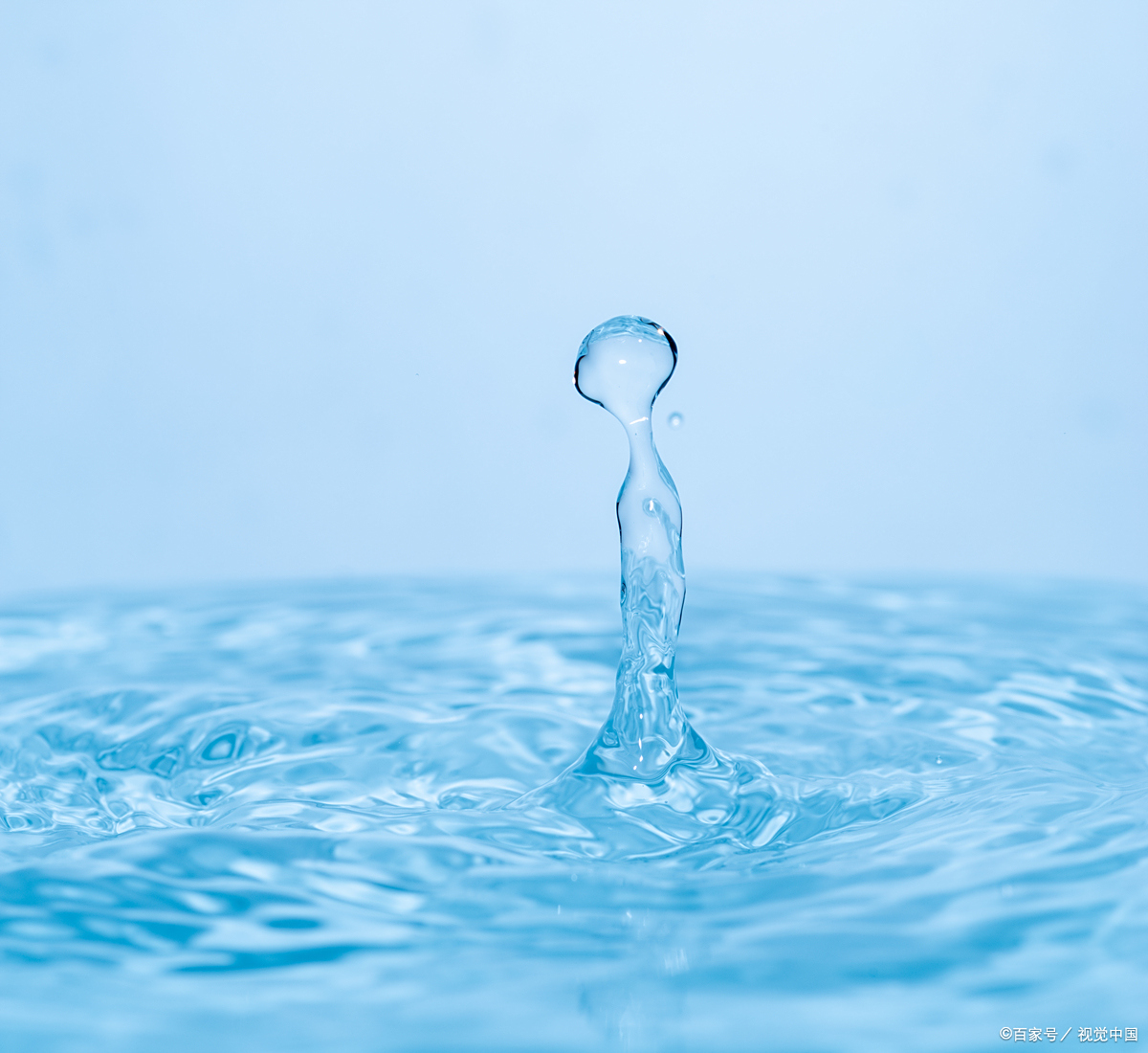 云朵妈妈有许多可爱的孩子,它们就是小水滴