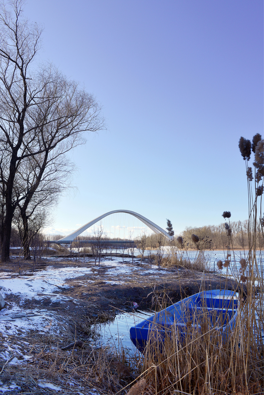 兴凯湖湿地公园:是一个集自然保护,生态旅游和科学研究为一体的综合