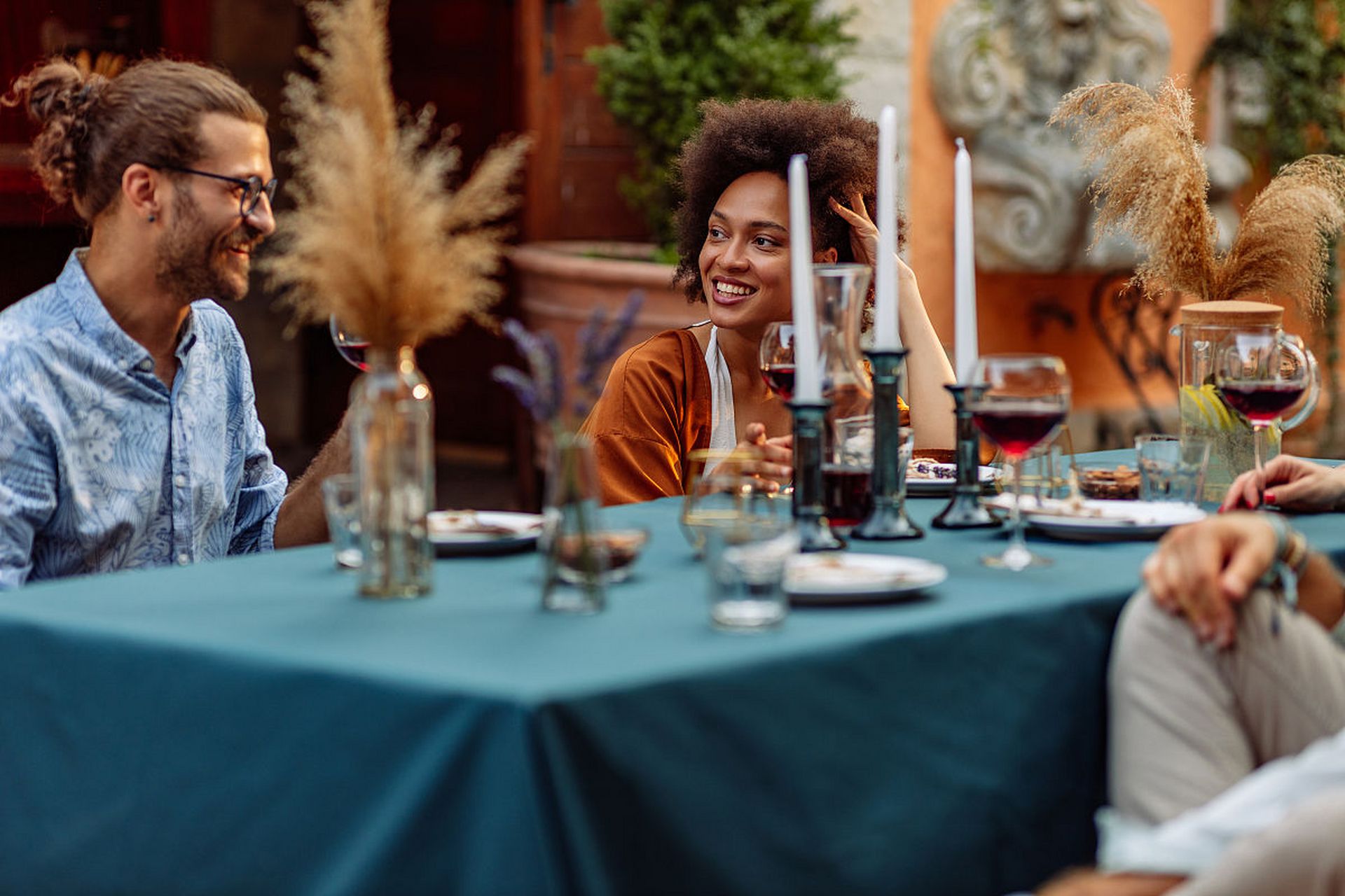 爱情中的被动不是真爱,真正的喜欢会表现在行动上  1.