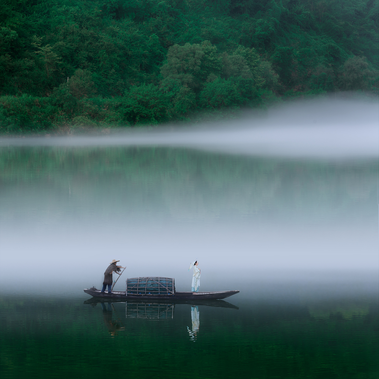 "心之何如,有似万丈迷津,運亘千里,其中并无舟子可以渡人,除了自渡