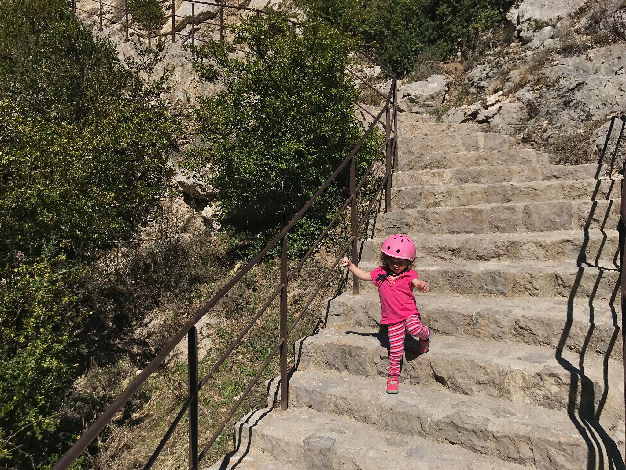 经典路线红门至玉皇顶,徒步体验最佳,但需体力.