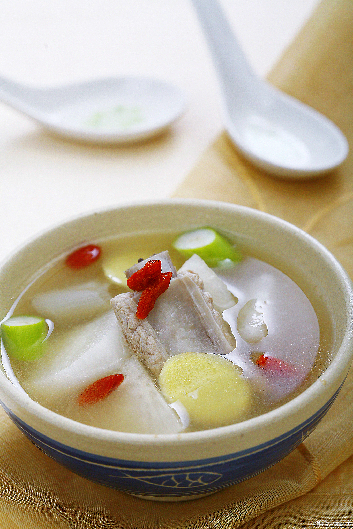 坐月子需要吃什么