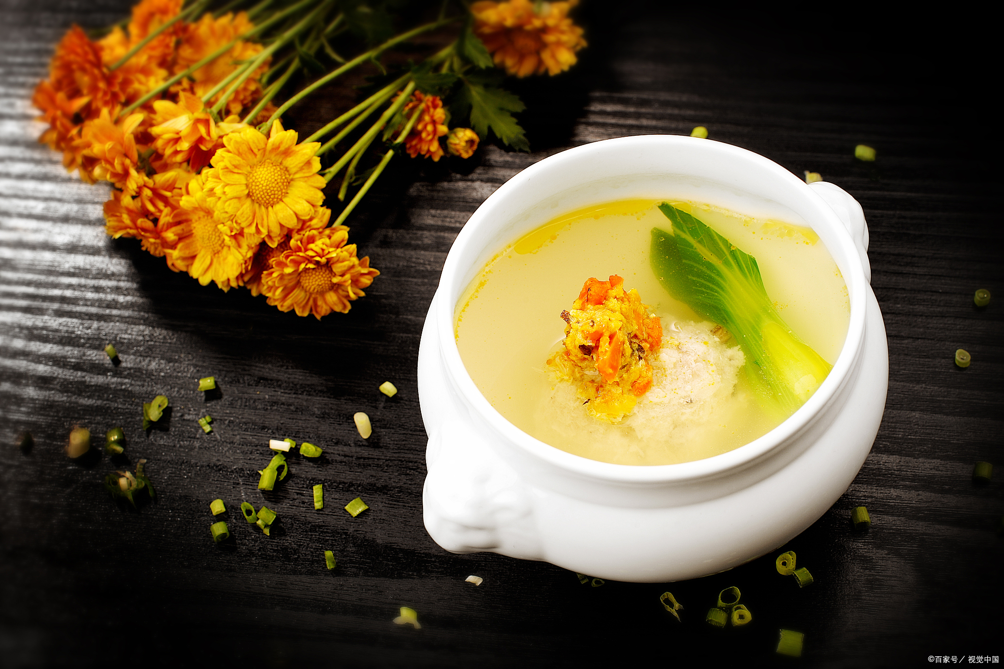 鱼翅羹的做法:别再羡慕餐厅里的鱼翅羹了!在家也能做出同款美味