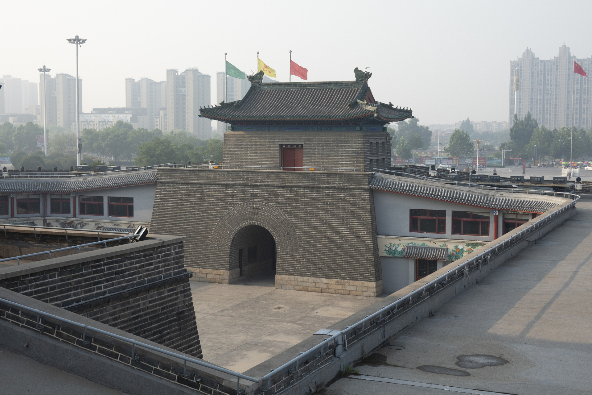 穿越时空的旅行# 廊坊文安古城墙,这座明代的建筑奇迹,是历史的守护