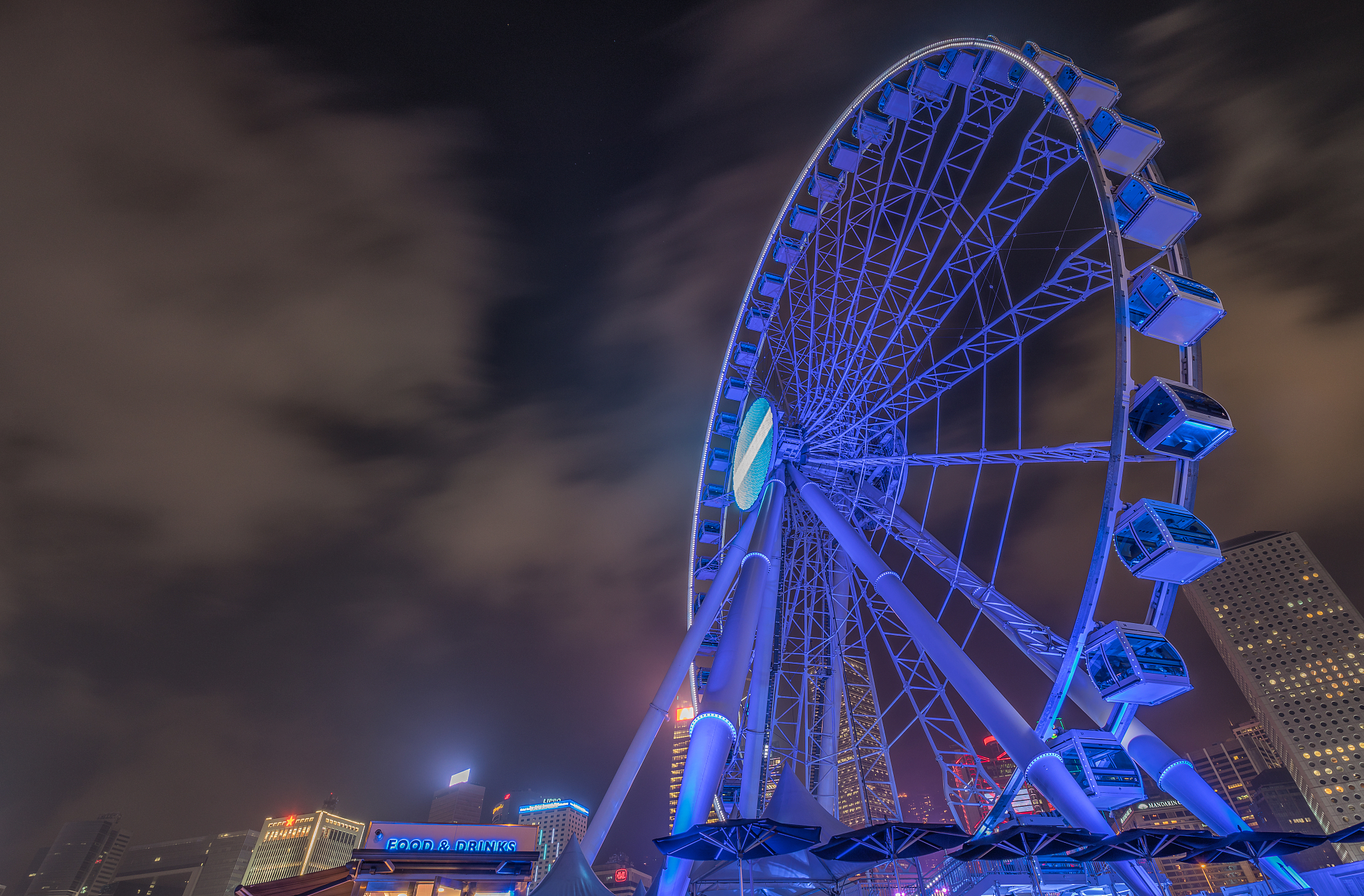 南昌之星摩天轮,高空中的浪漫之旅,尽赏城市夜景的璀璨