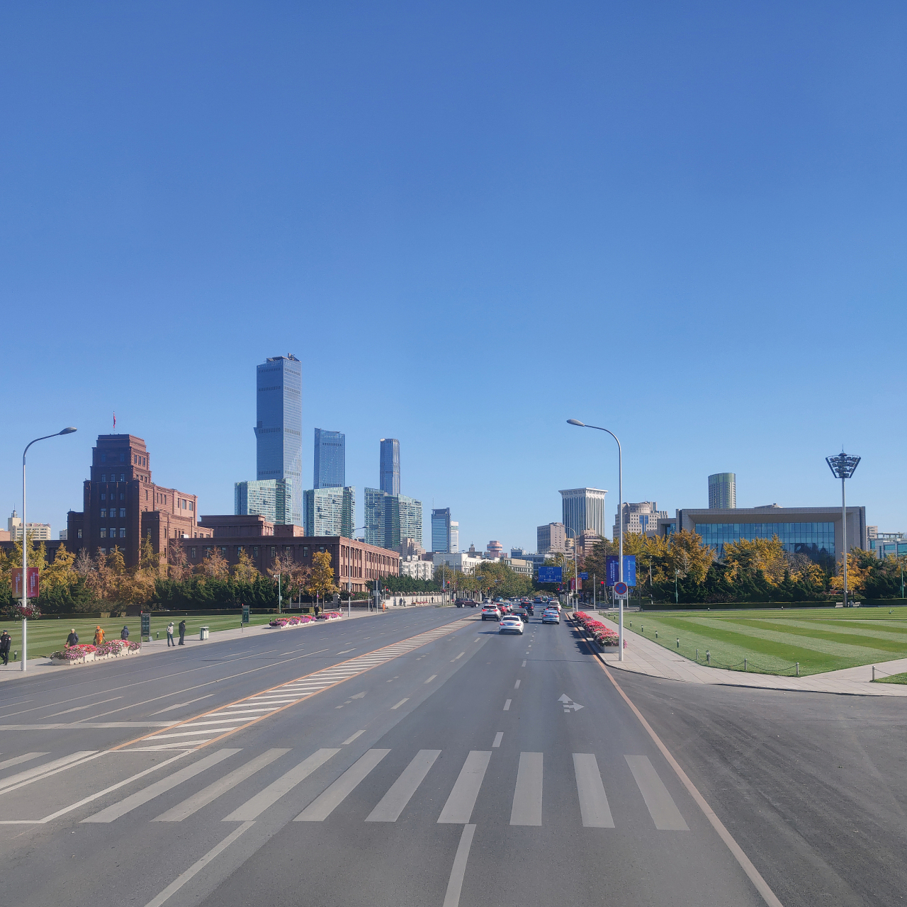 通辽市位于内蒙古东部,是内蒙古的重要交通枢纽和科尔沁草原的核心