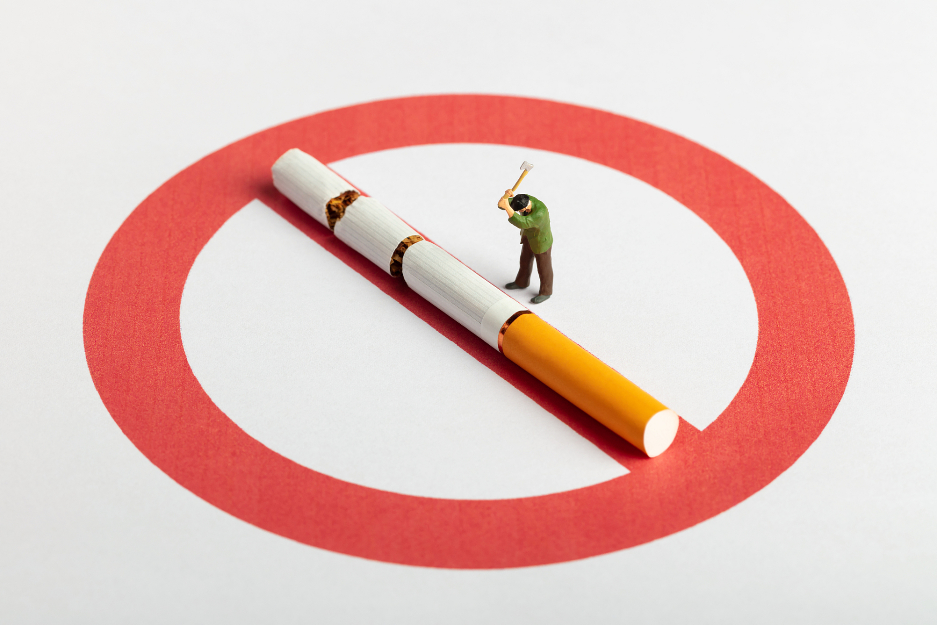 【经常吸二手烟几年后会得肺癌?