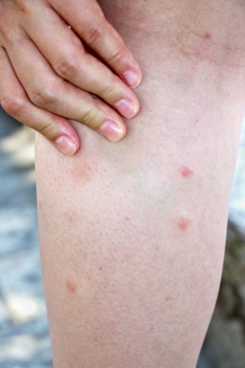 小李今年28岁,是一名办公室职员.