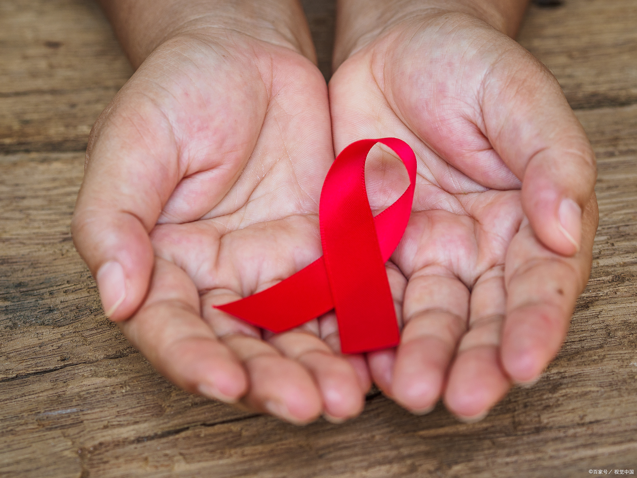 艾滋病,这个令人闻之色变的疾病,其潜伏期与症状出现的时间一直是