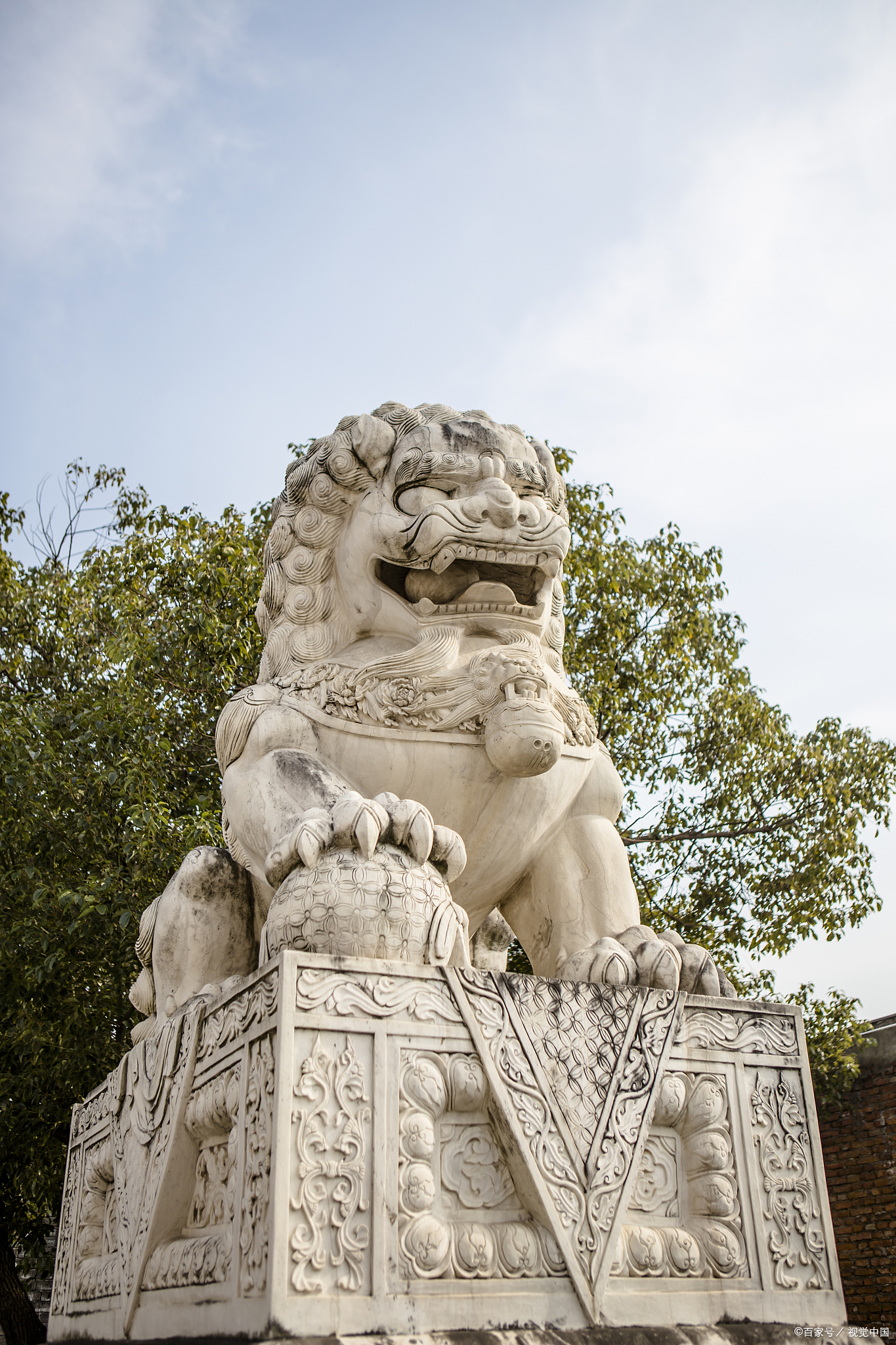 建筑门口石狮子的奥秘:文化传承还是有其他的象征