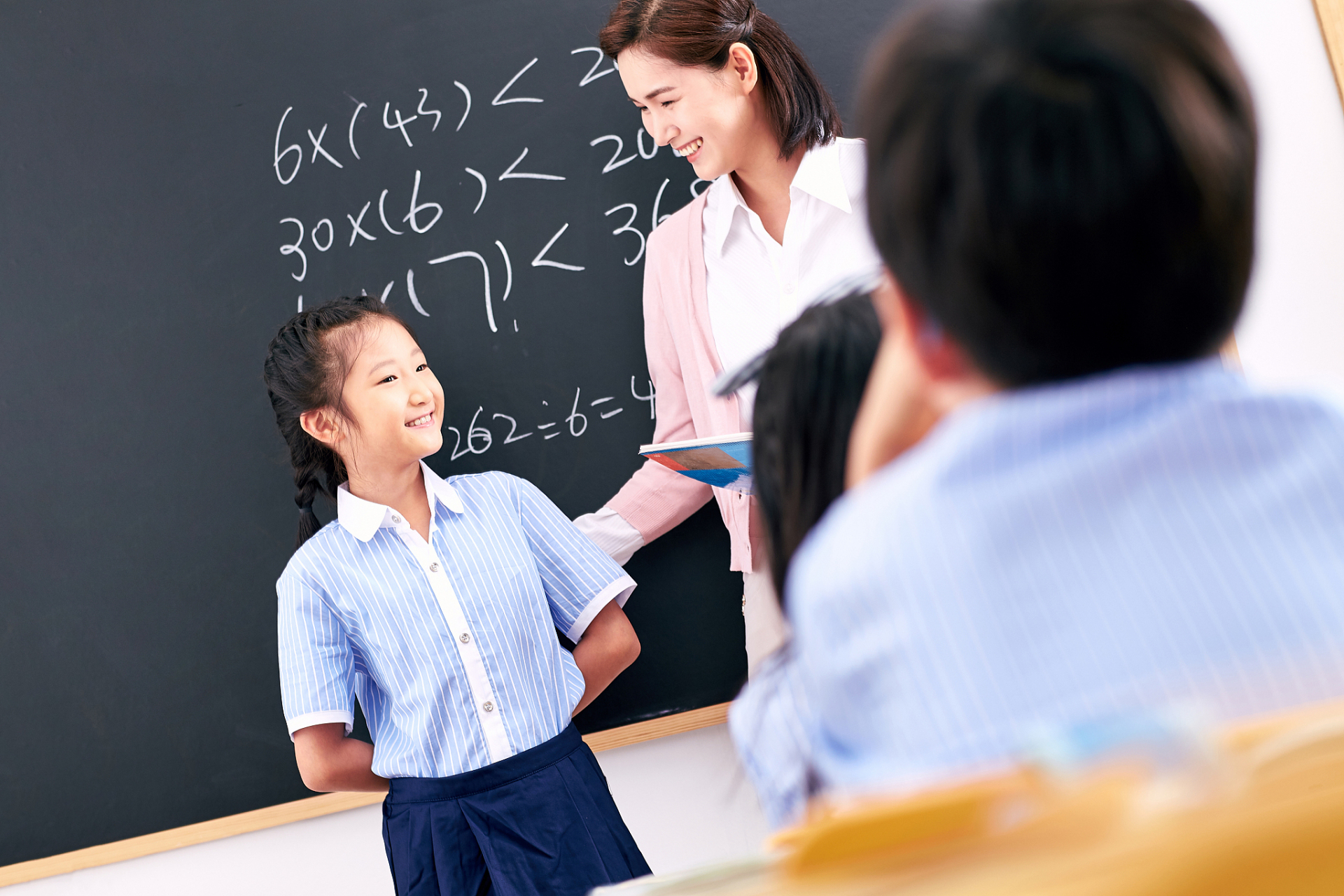 不要忘记教学的目标,要时刻关注学生的学习进度和掌握情况