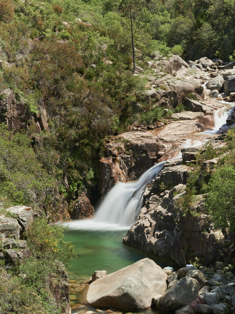 泉济南最泉城# 九如山风景区位于山东省济南市历城区西营镇,是一个以