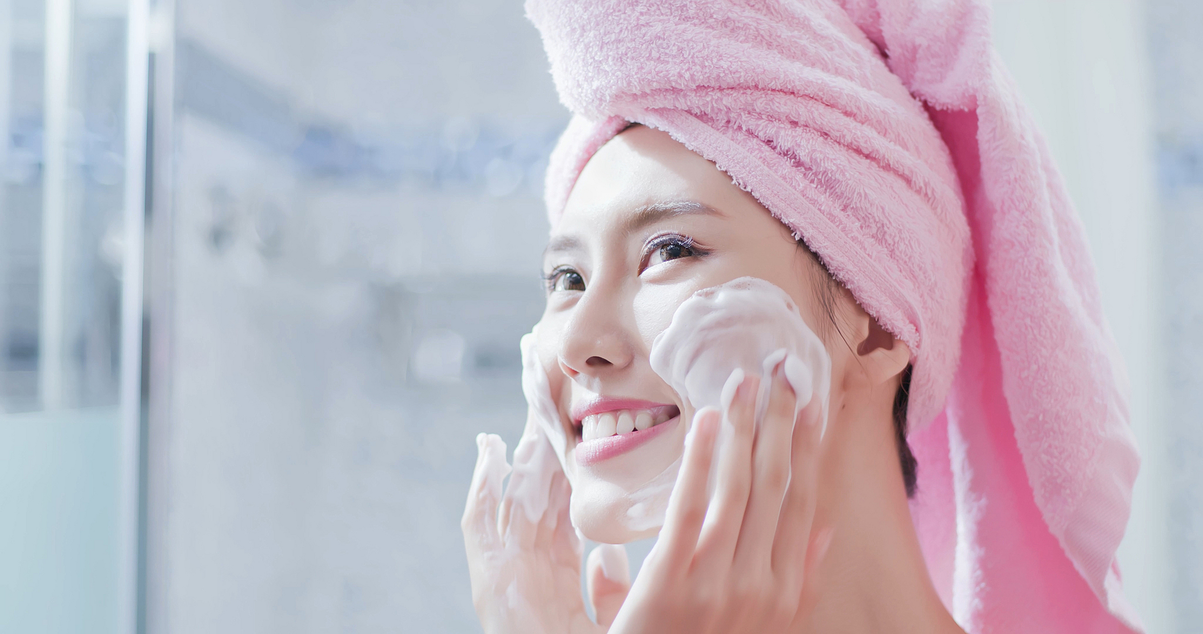 而防水型的大boss更是需要卸妆产品来应对它们～敏感