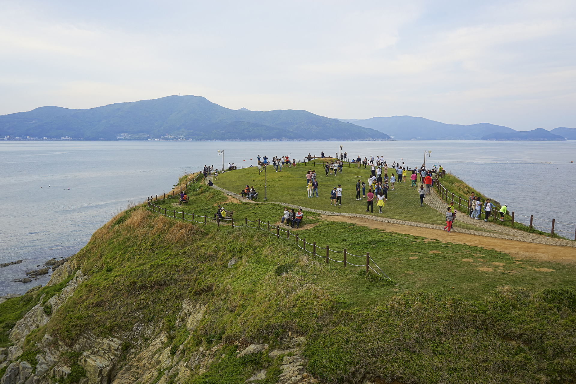 滇池旅游攻略包含滇池草海,云南民族村,捞渔河湿地公园,西山风景区