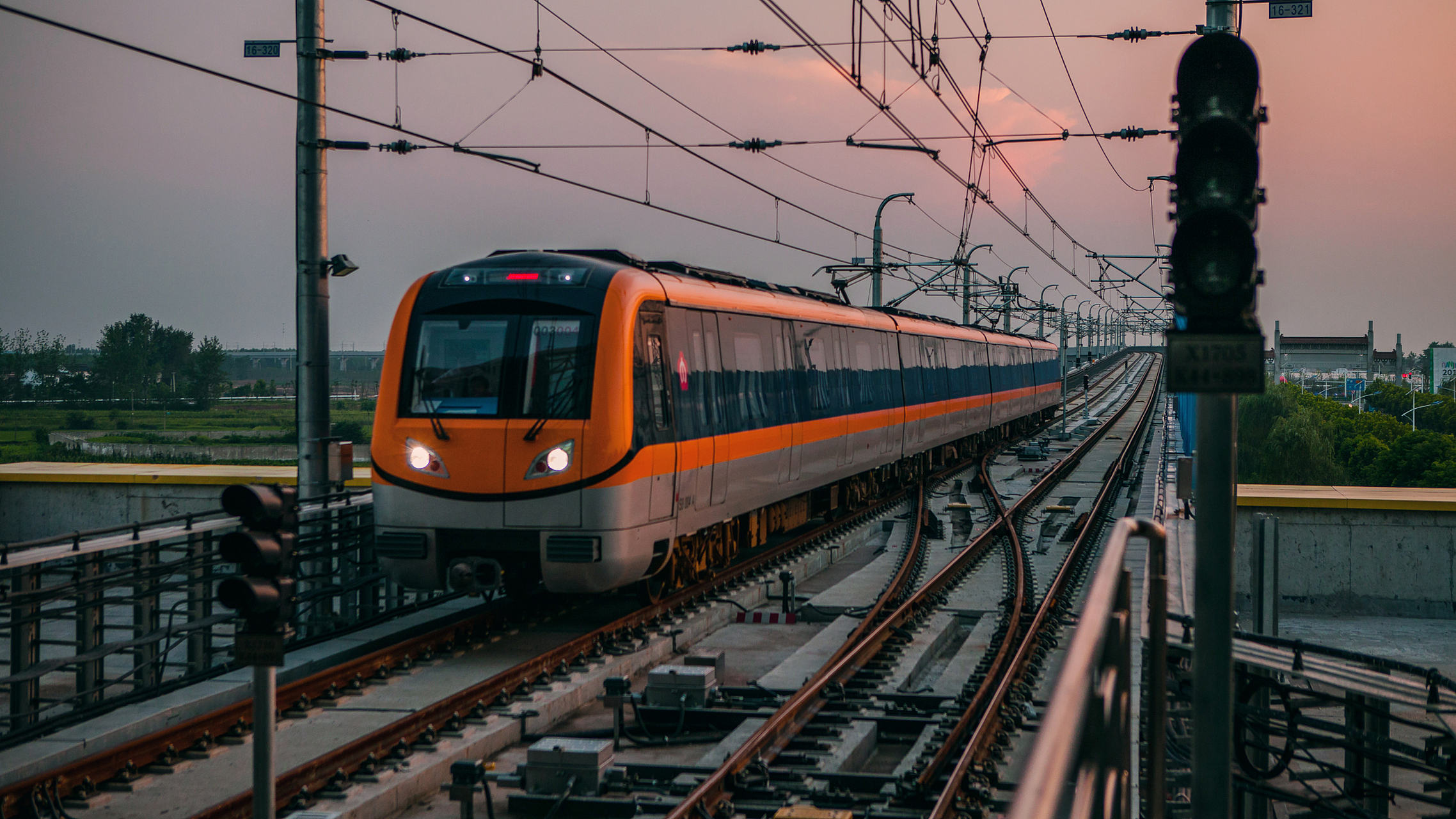 南京地铁客服回应车厢内喝水被罚# 2023年7月25日,一件令人惊讶的