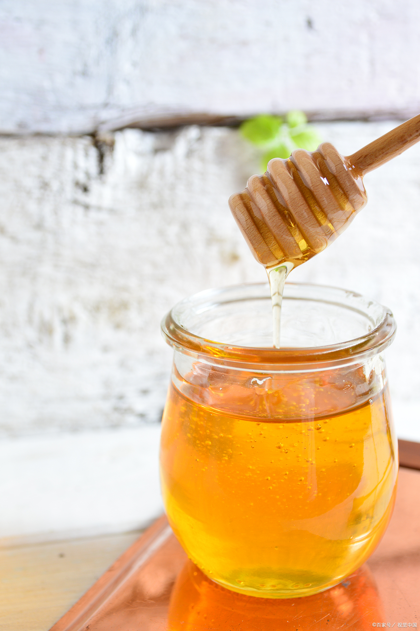 每天一杯蜂蜜水,早上喝好吗?(每天早上一杯蜂蜜水怎么样)