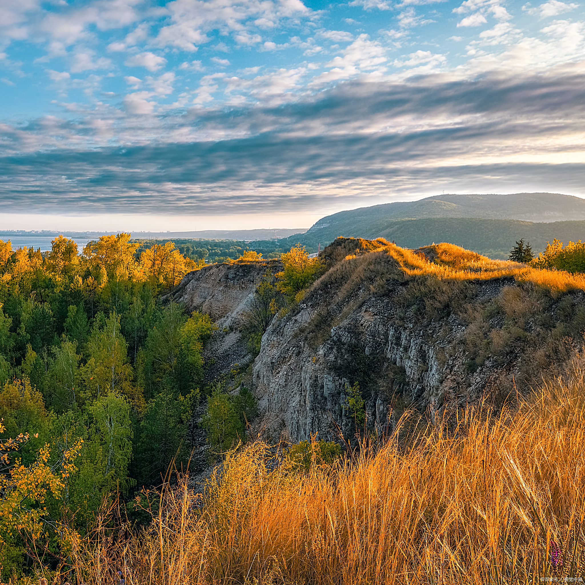 庆安小兴安岭余脉徒步,峰峦连绵视野开阔,探险超壮观!