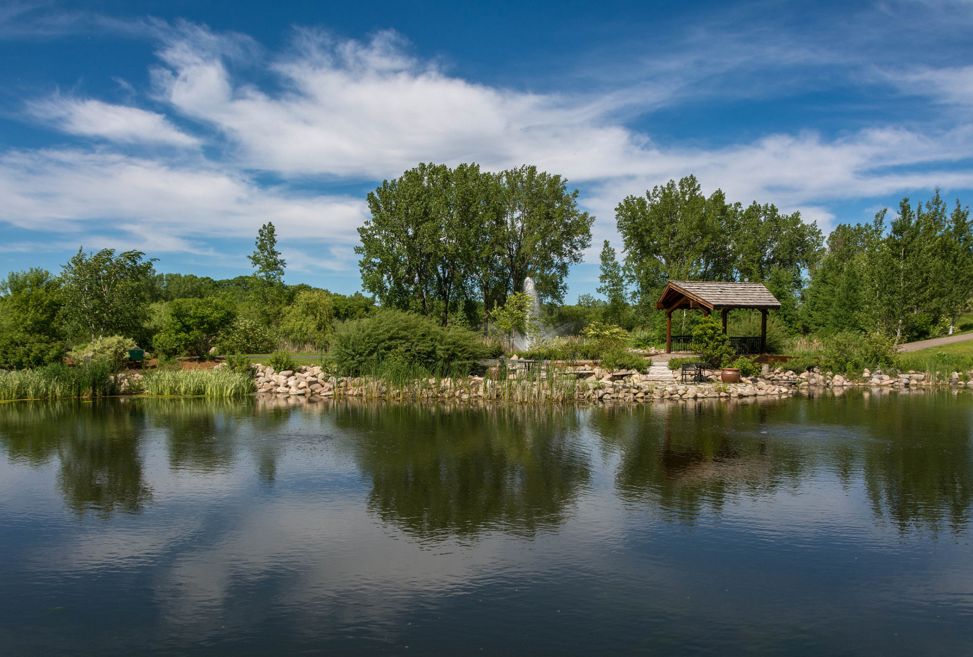 夏日里,踏上清新的旅程,来到历史悠久的净月潭风景区.