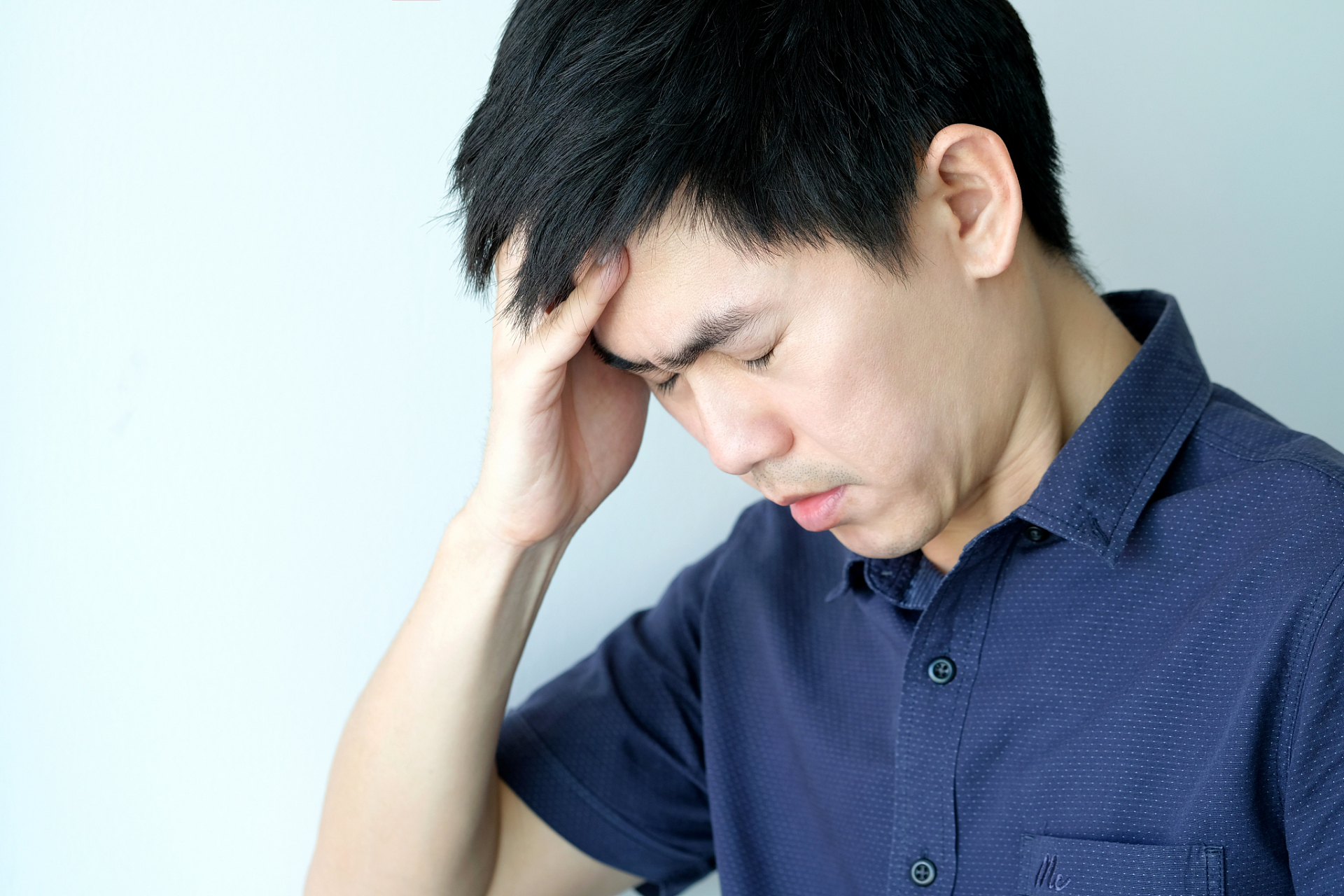 男性神疲乏力,身体倦怠是一种常见的症状,可以影响男性的日常生活和