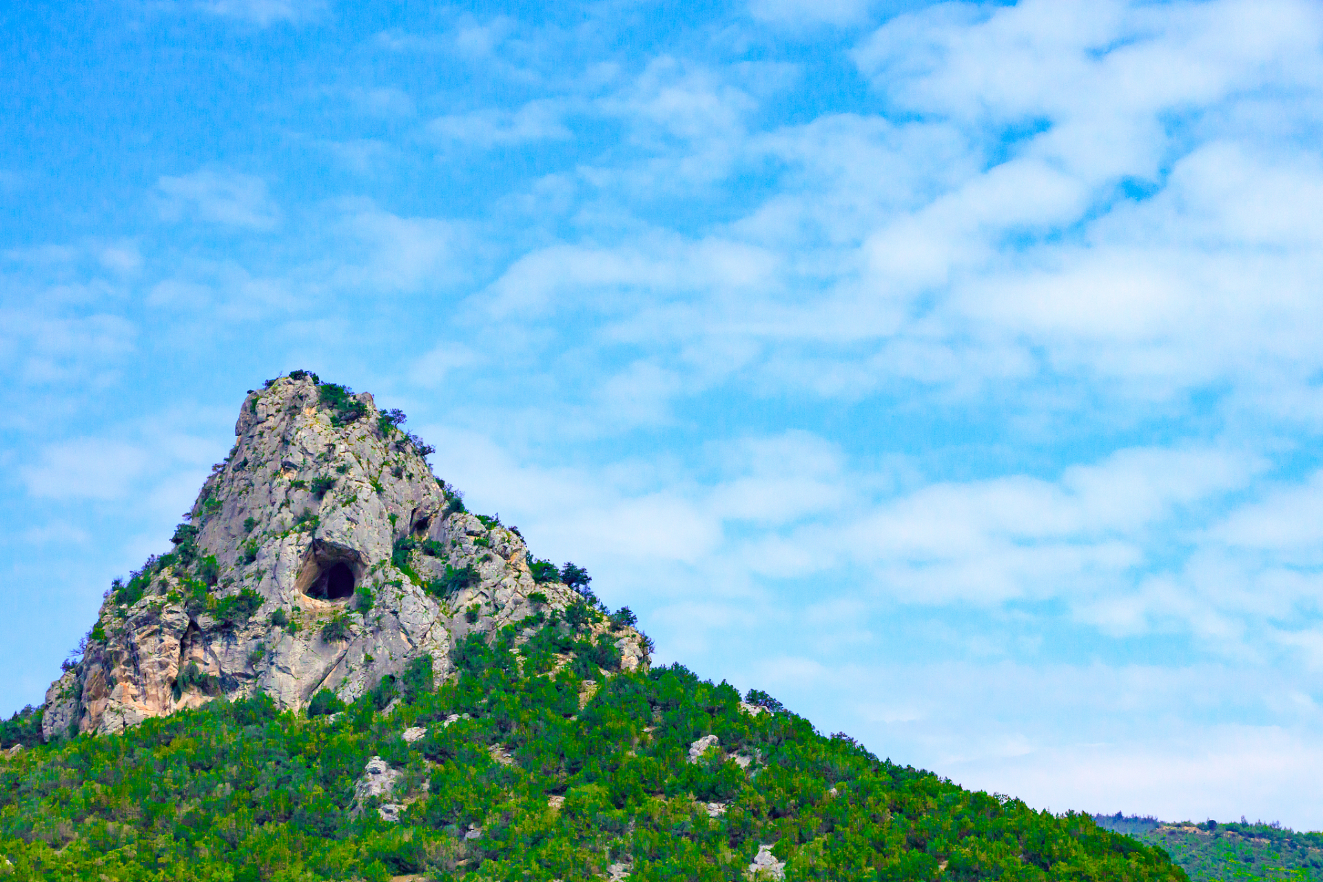 心定西再出发#遮阳山自然风景区是一座集自然风光