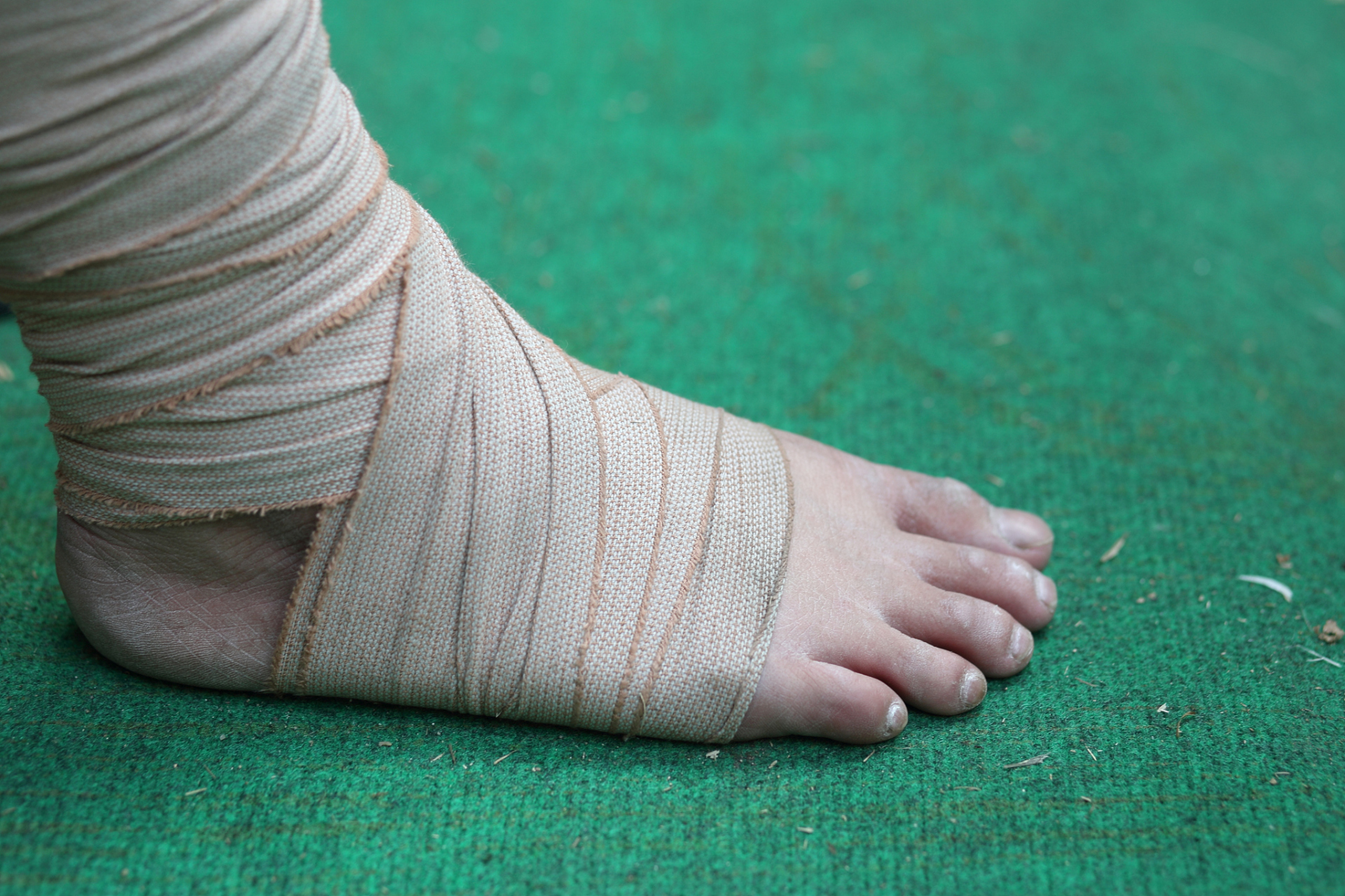 有时候,我们会因为走路不小心,运动不当等原因导致