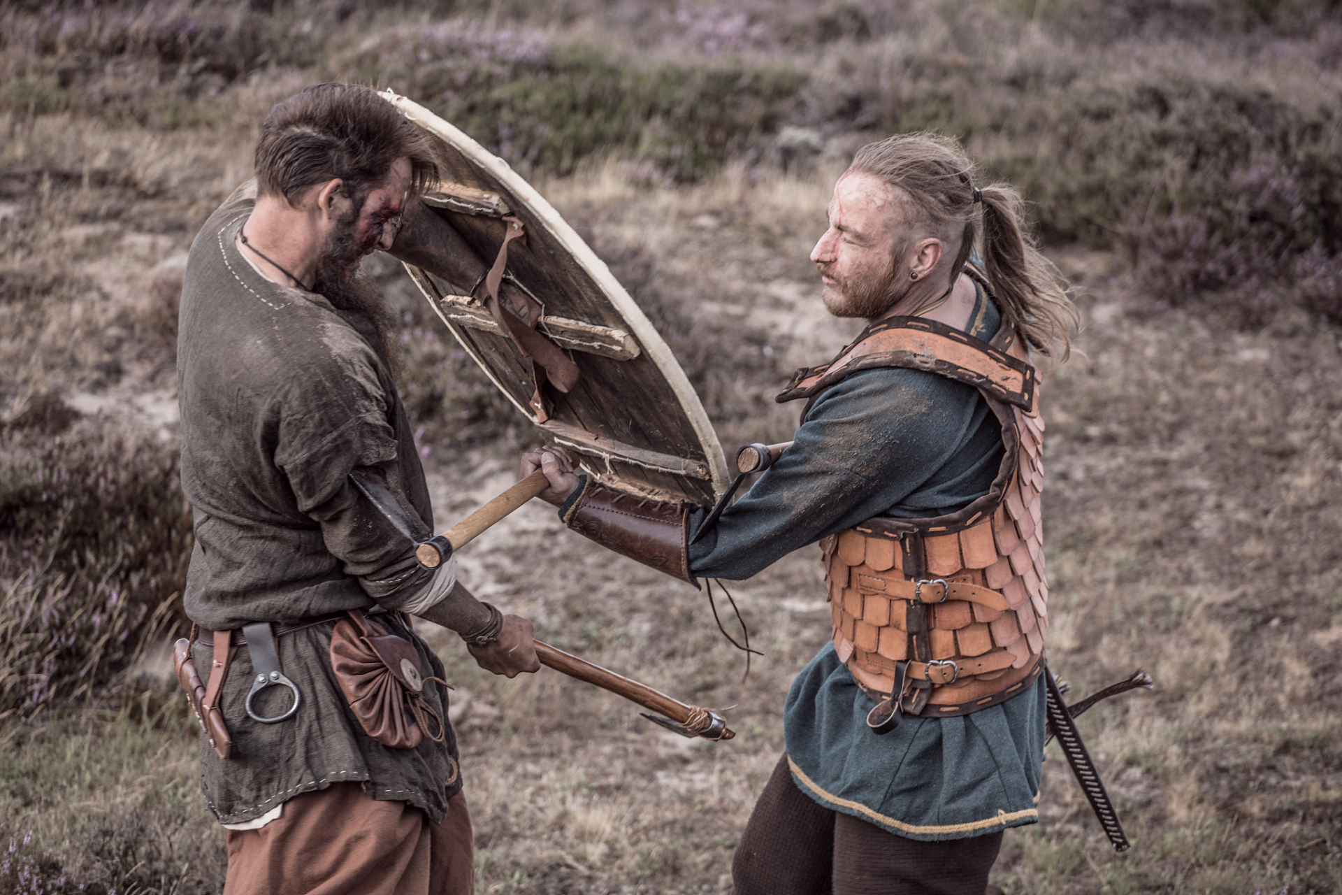 维京人是指来自斯堪的纳维亚半岛地区的北欧人,他们在公元8至11世纪