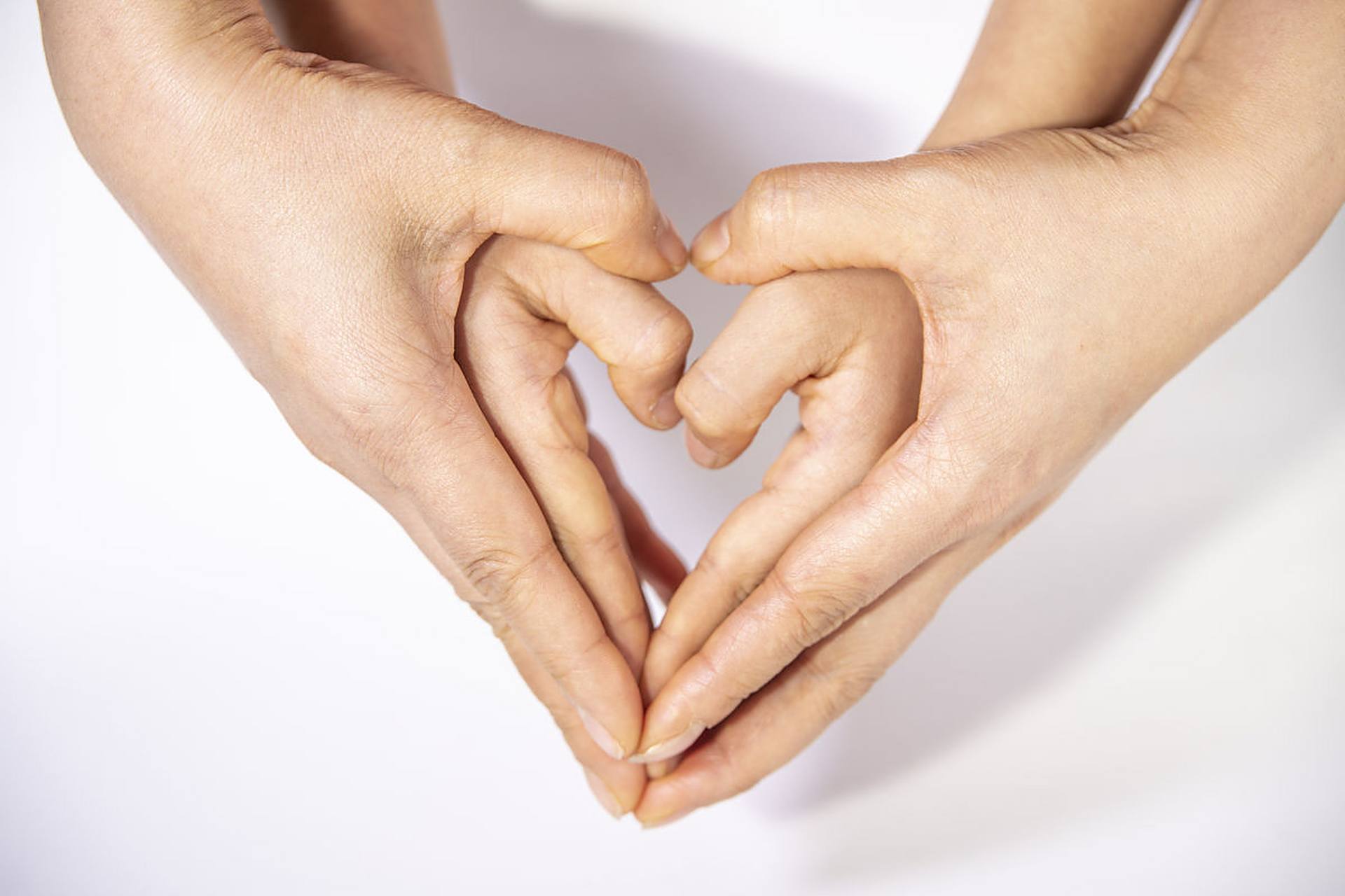 在这个喧嚣的世界里, 人们总是善于用言语去修饰自己