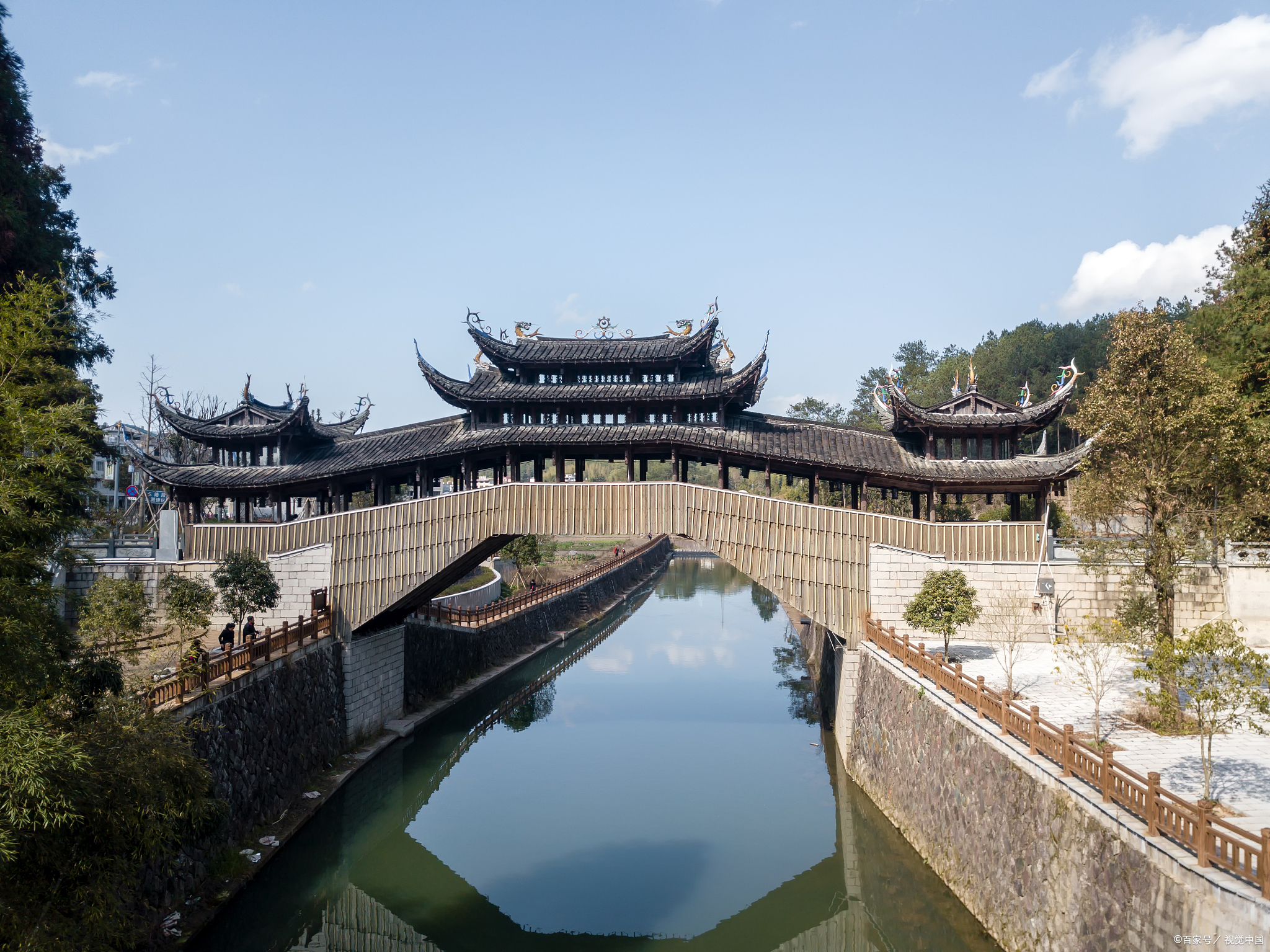 温州的泰顺廊桥,古桥横跨,历史感浓厚!