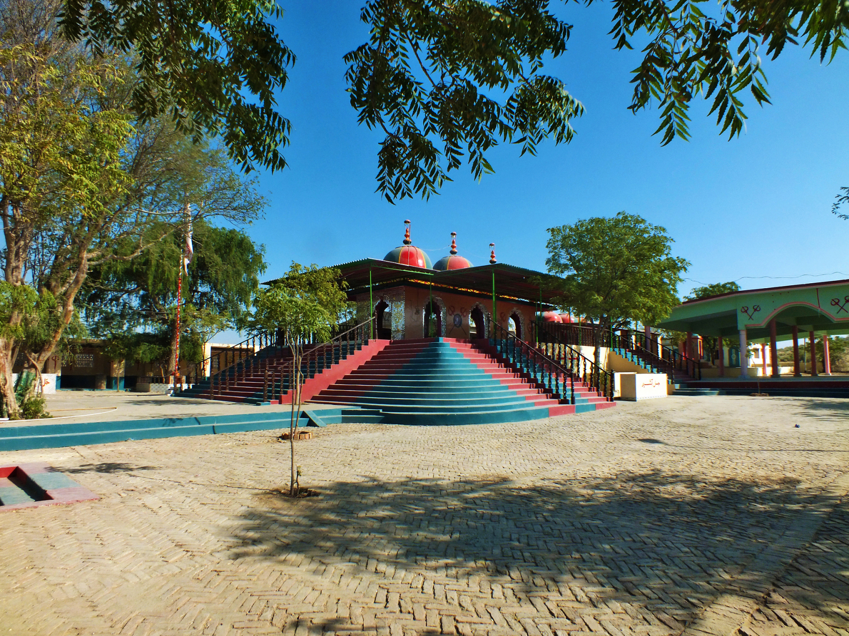 仲夏巡游指南# 长春莲花岛影视基地,位于莲花湖畔,占地面积达到10万