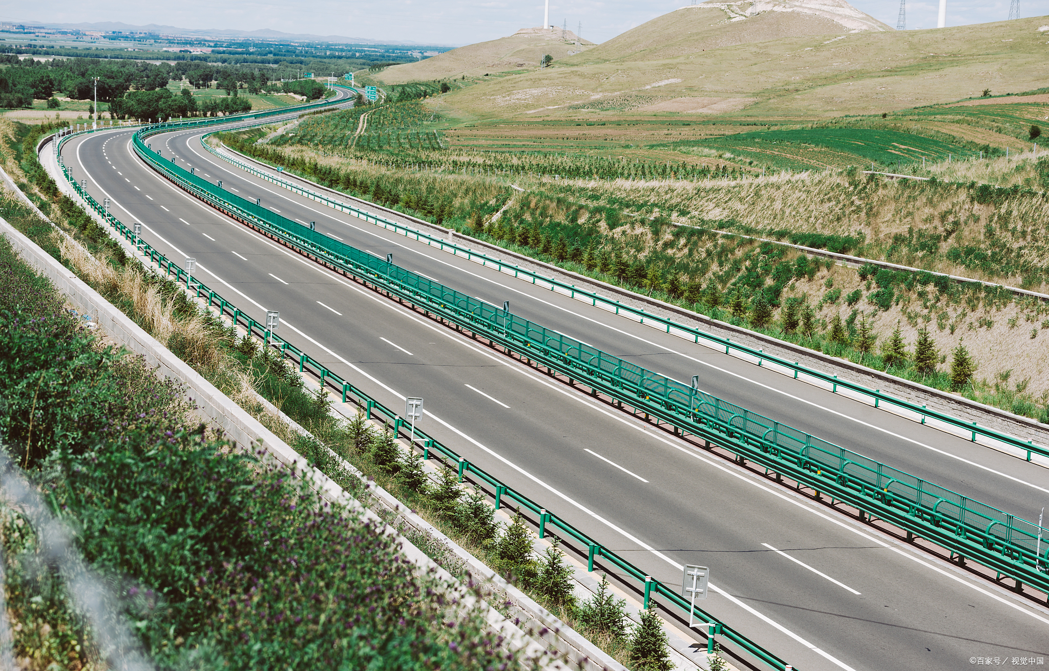 中国最孤独的高速公路,一通车即举世瞩目!