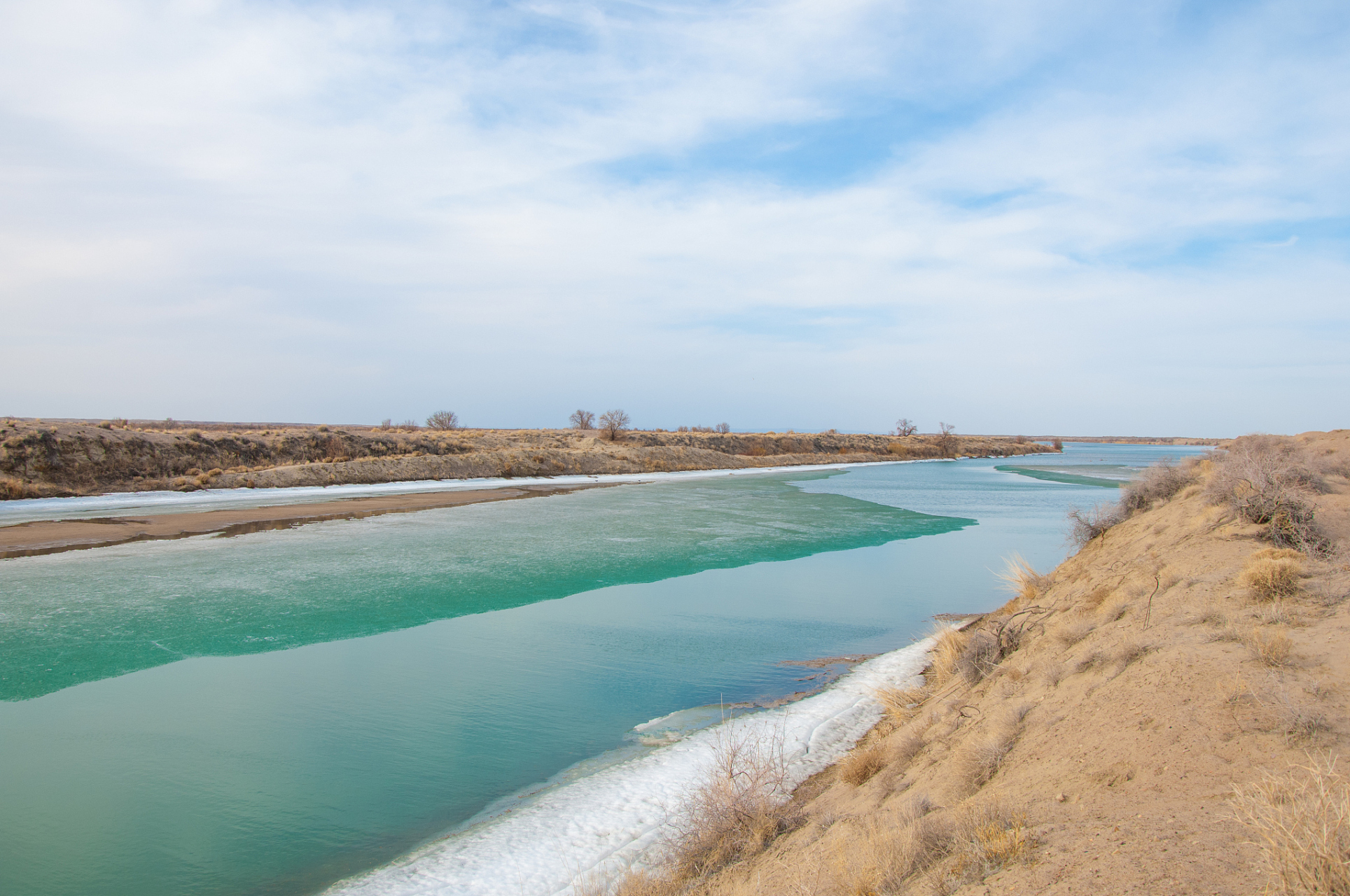 让我们一同踏上时间的旅程,探寻敦煌疏勒河的由来,历史和注意事项.