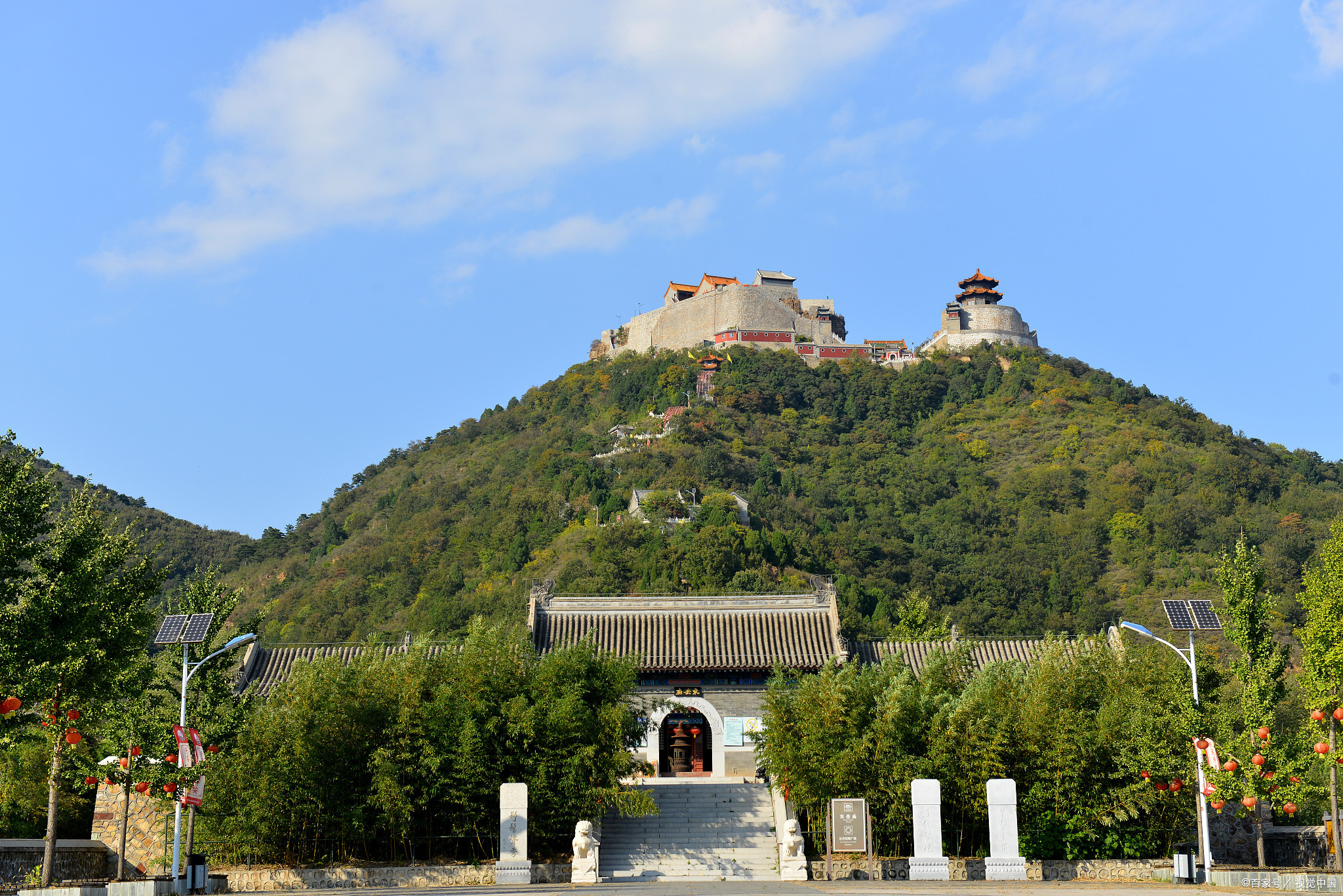 6月的威海石岛赤山风景区,更是美不胜收.